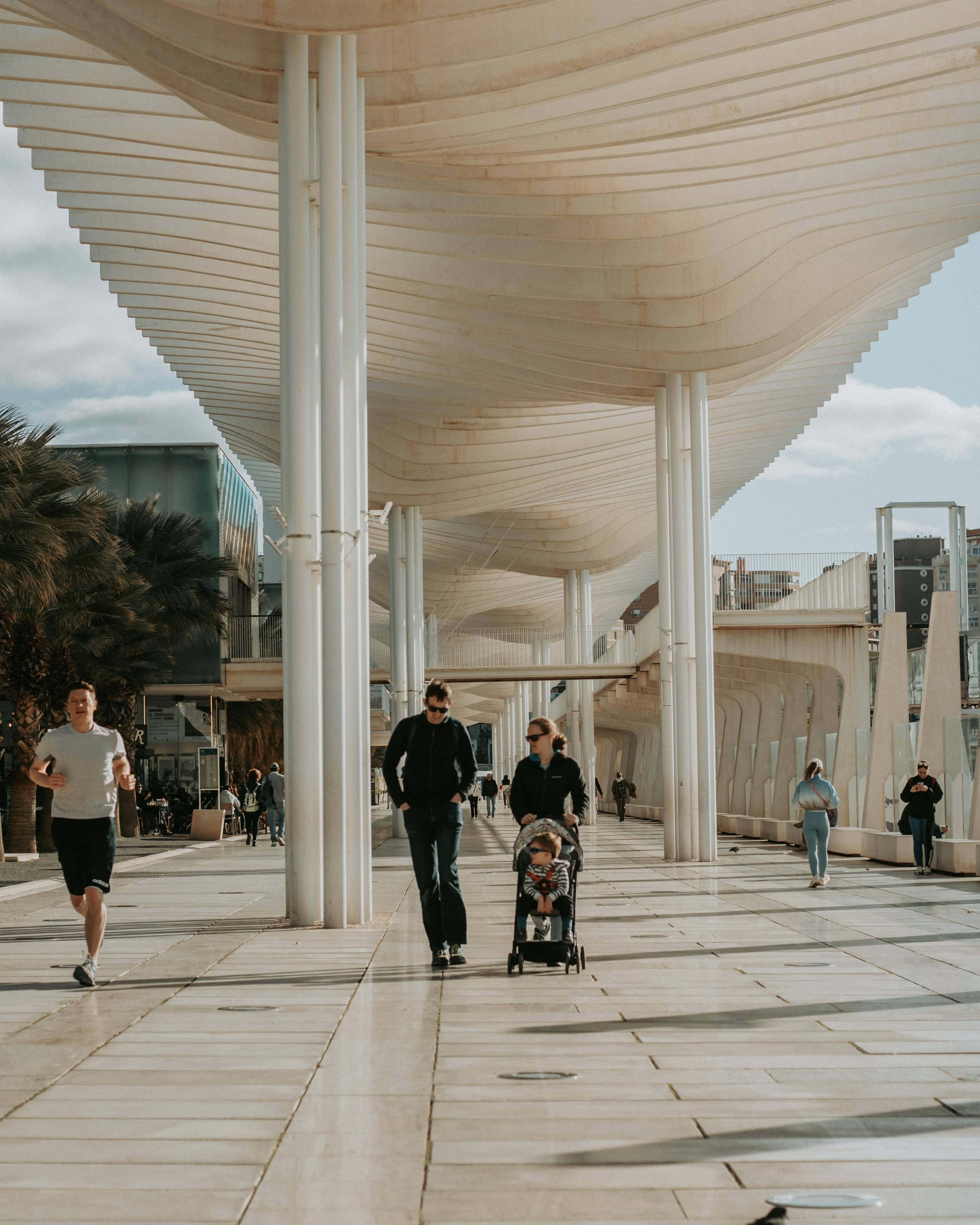 Muelle Uno Promenade
