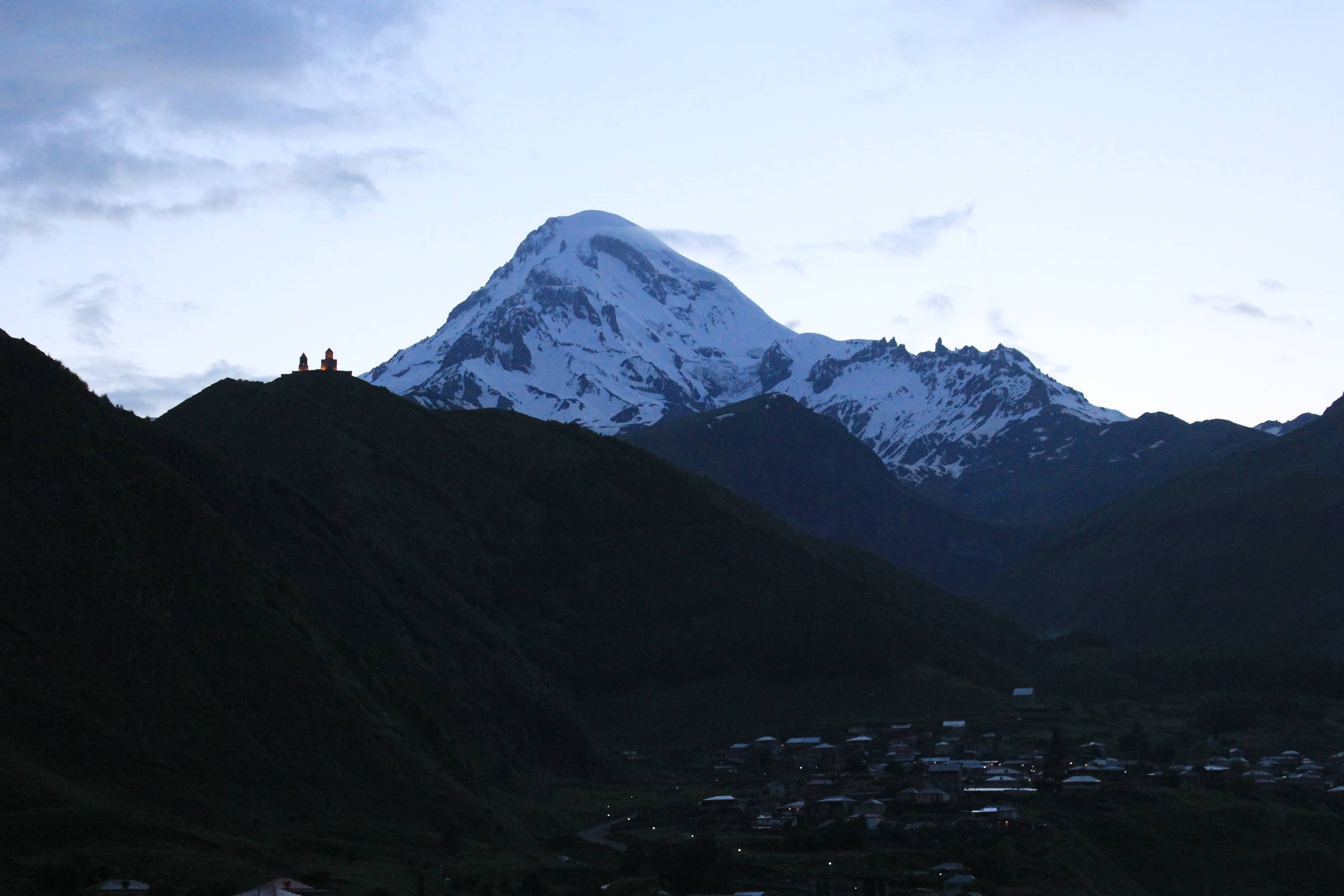 Panoramic Mountain Views