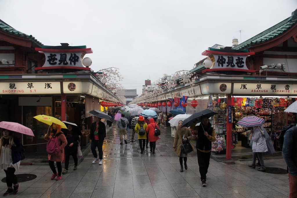 Nakamise-dori Shopping Street