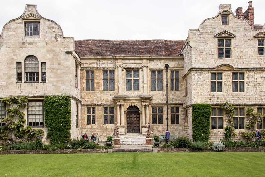 Proximity to York Minster