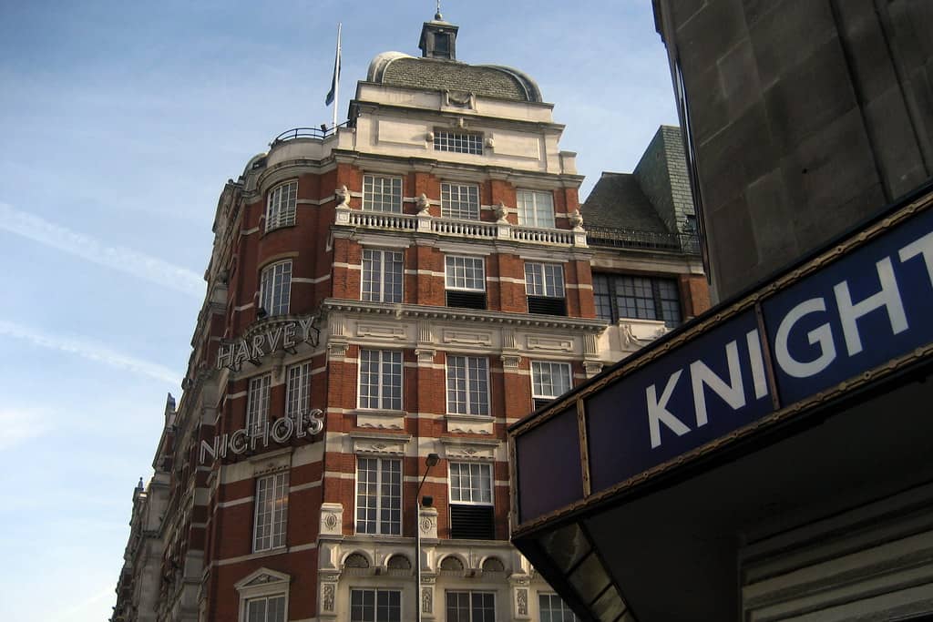 High-End Shopping on Sloane Street