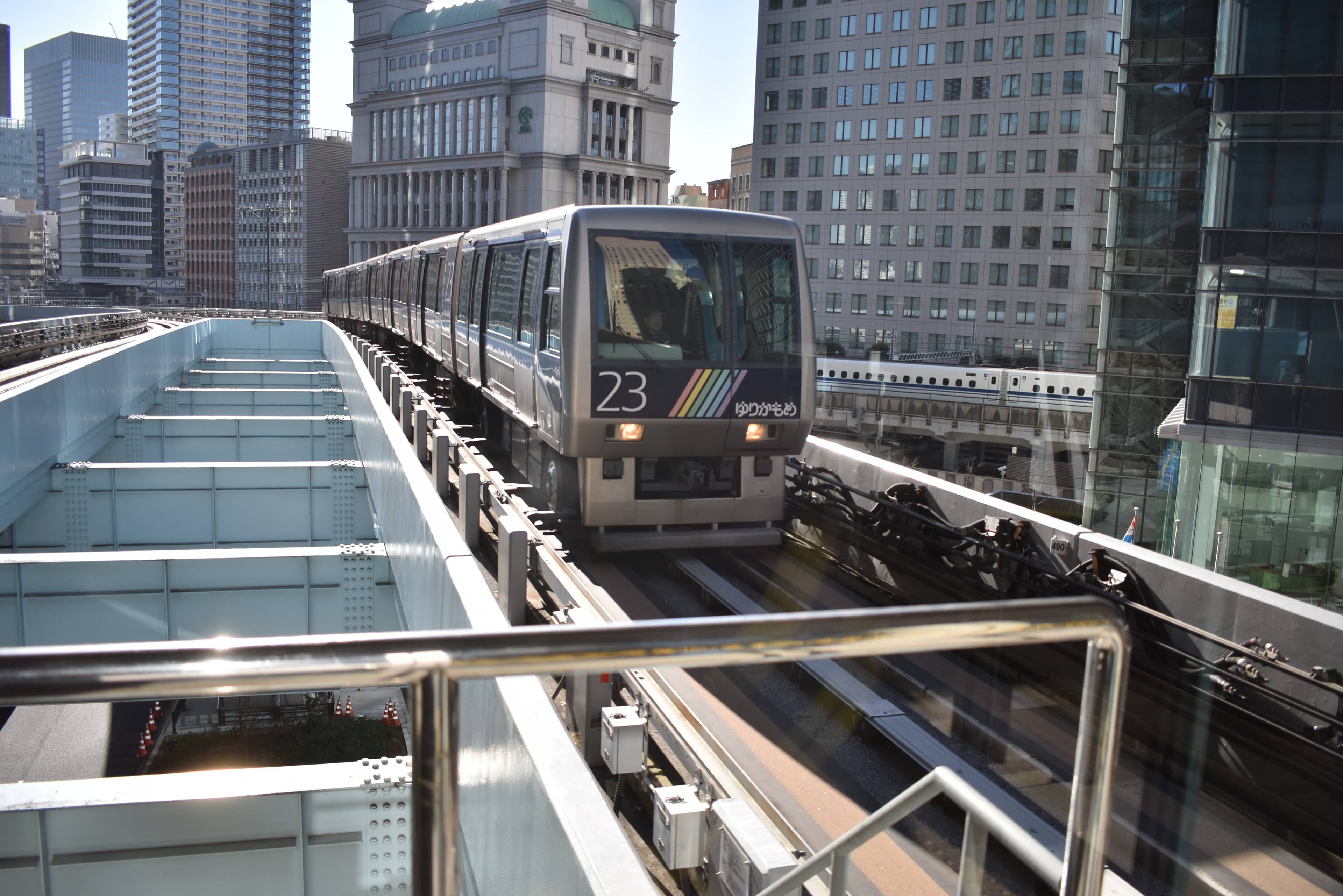 Proximity to Monorail