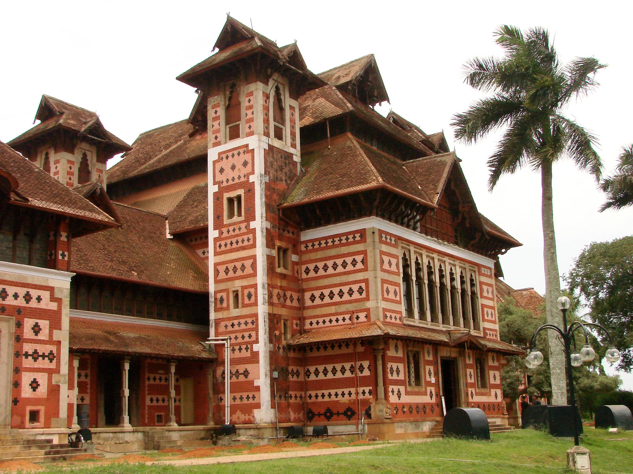 Colonial Buildings & Exhibits