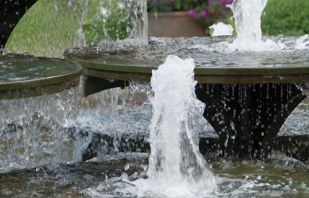 Ornamental Lake & Fountains
