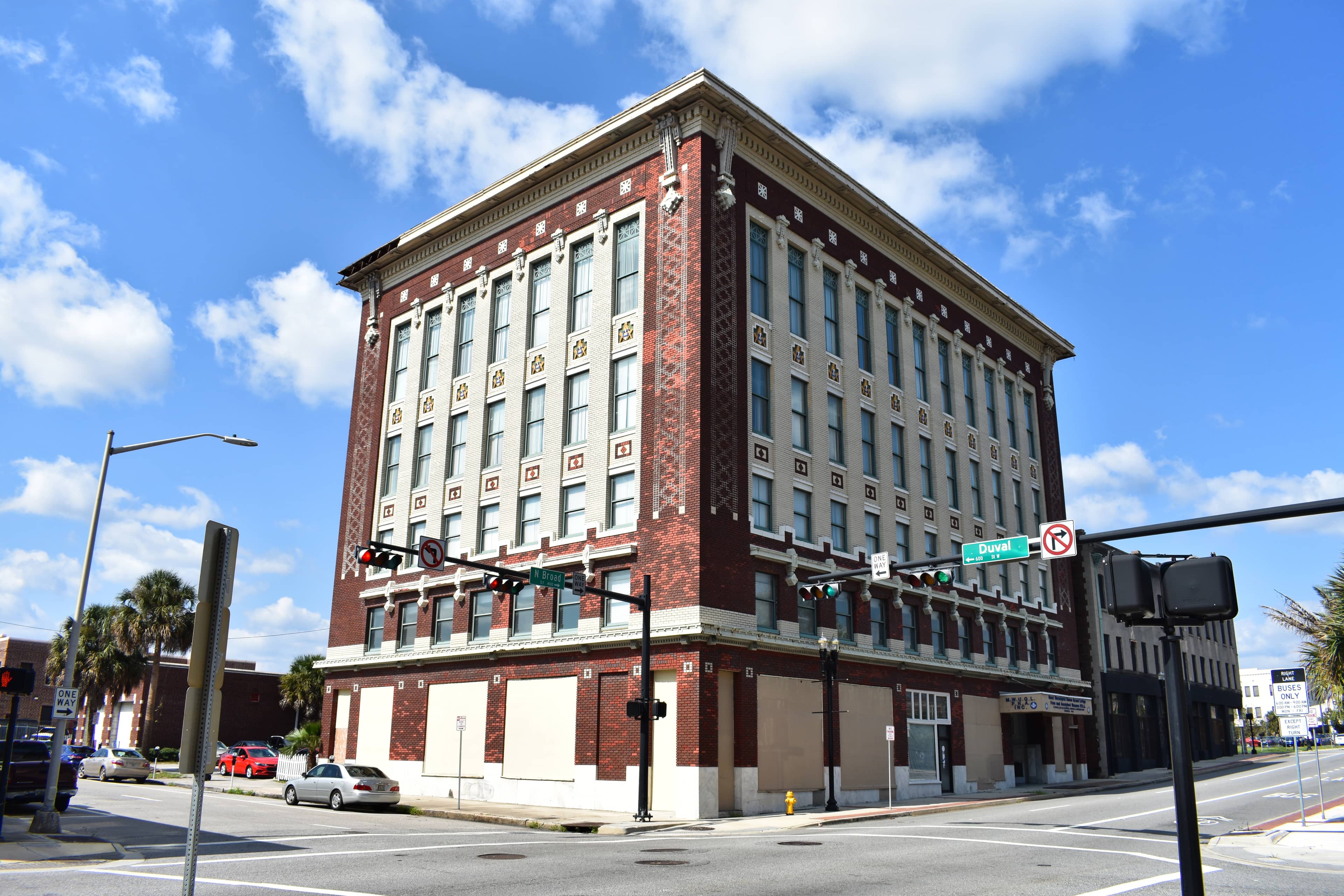 Riverside's Five Points Intersection