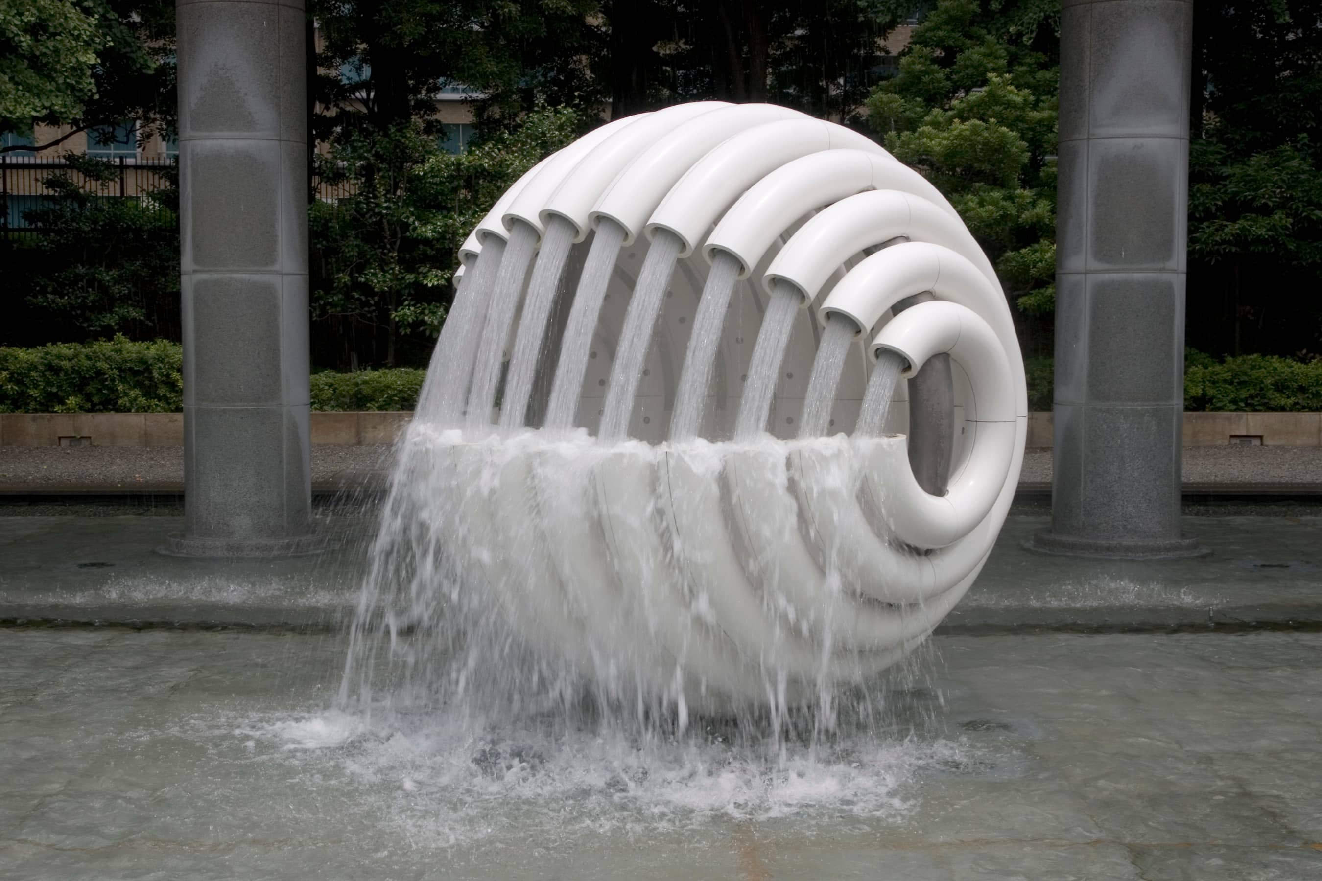 Wadakura Fountain Park