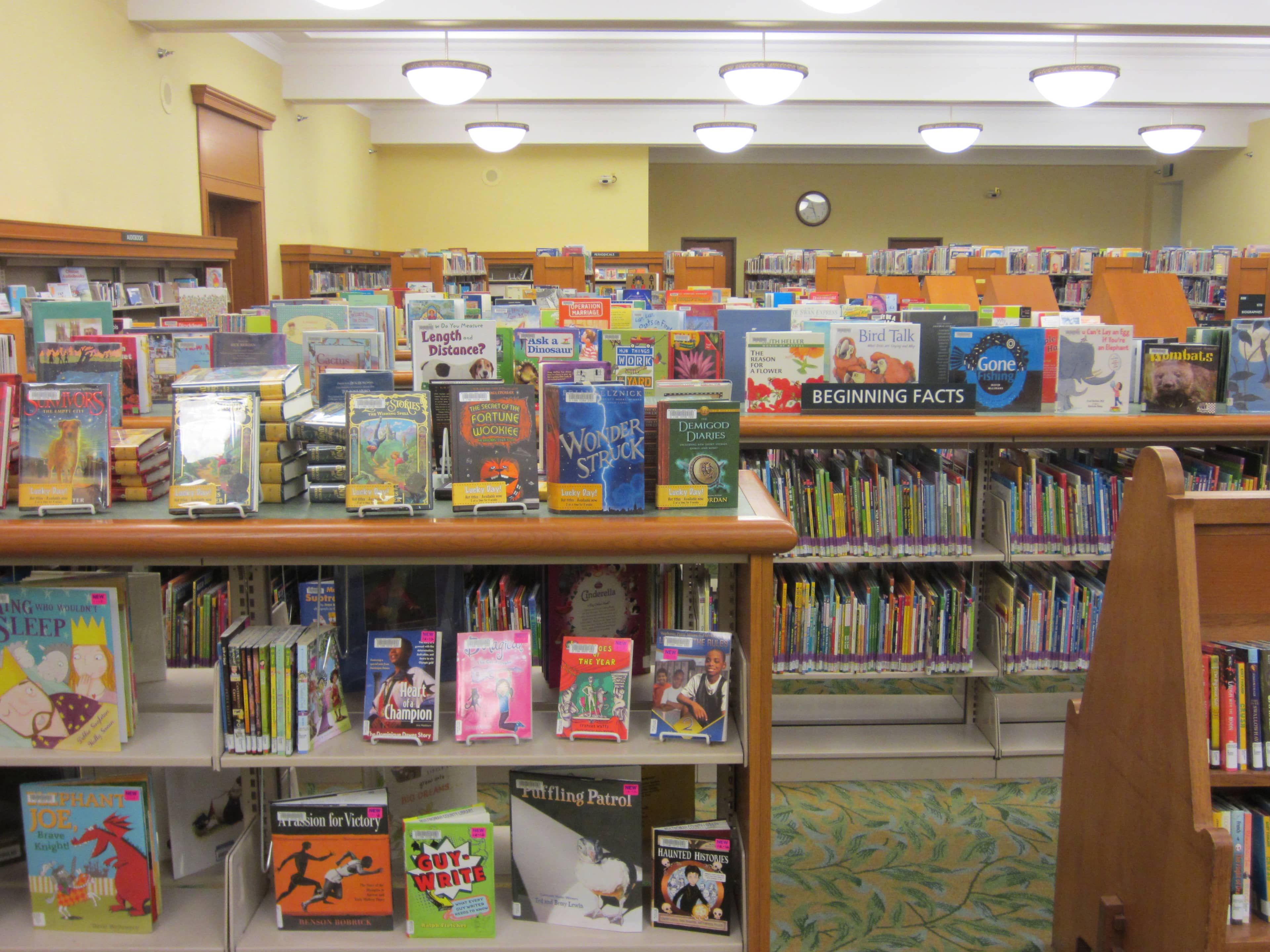 Bookstore & Souvenirs