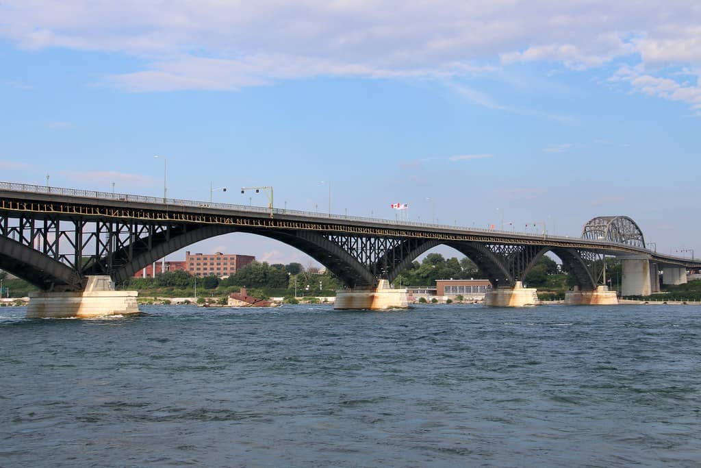 Iconic International Crossing