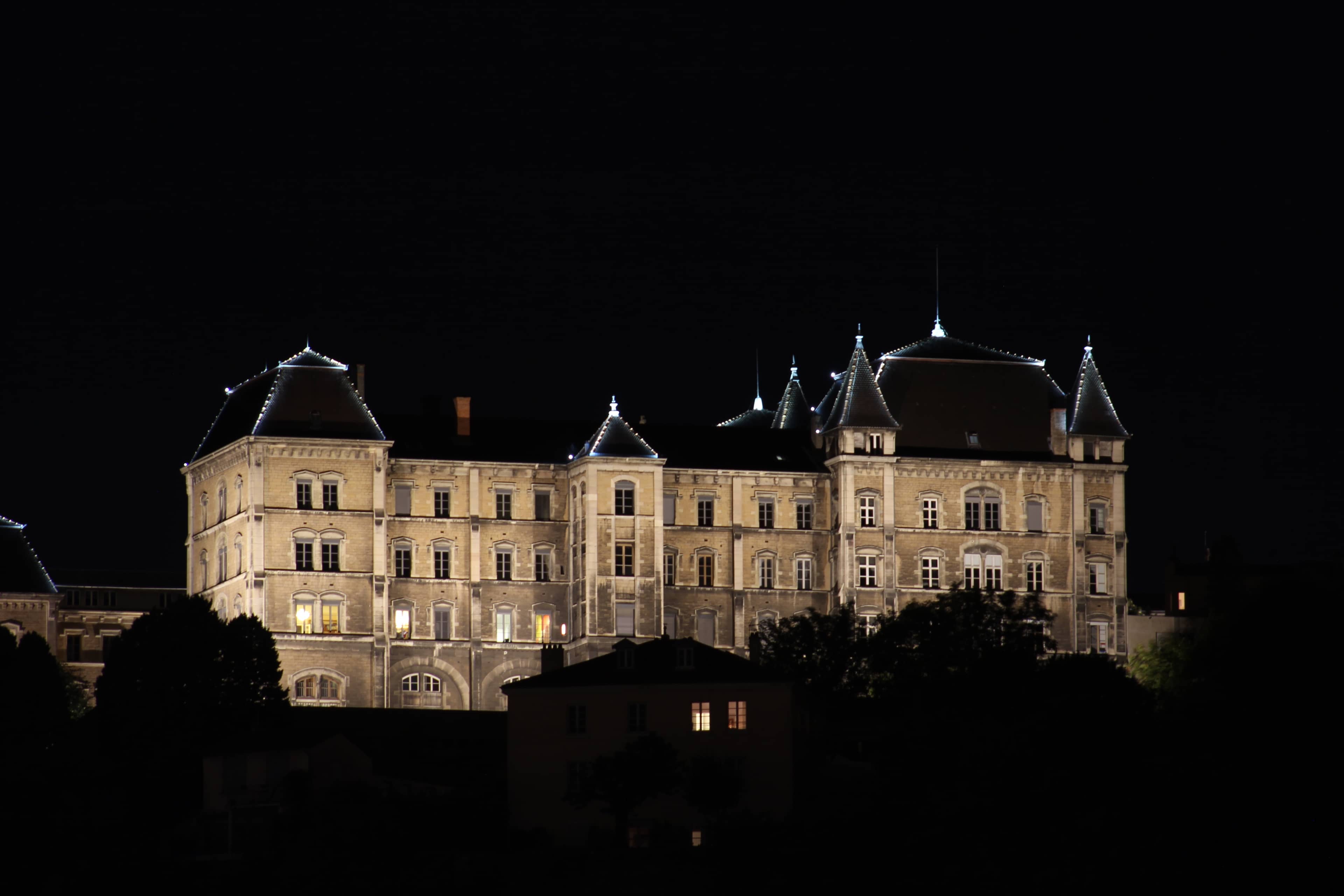 Saint-Just Neighborhood