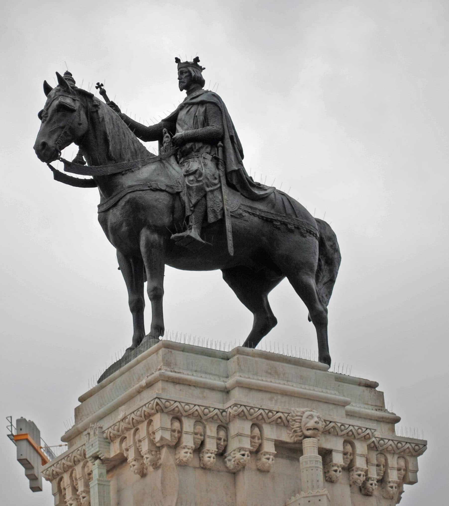 Statue of Ferdinand III