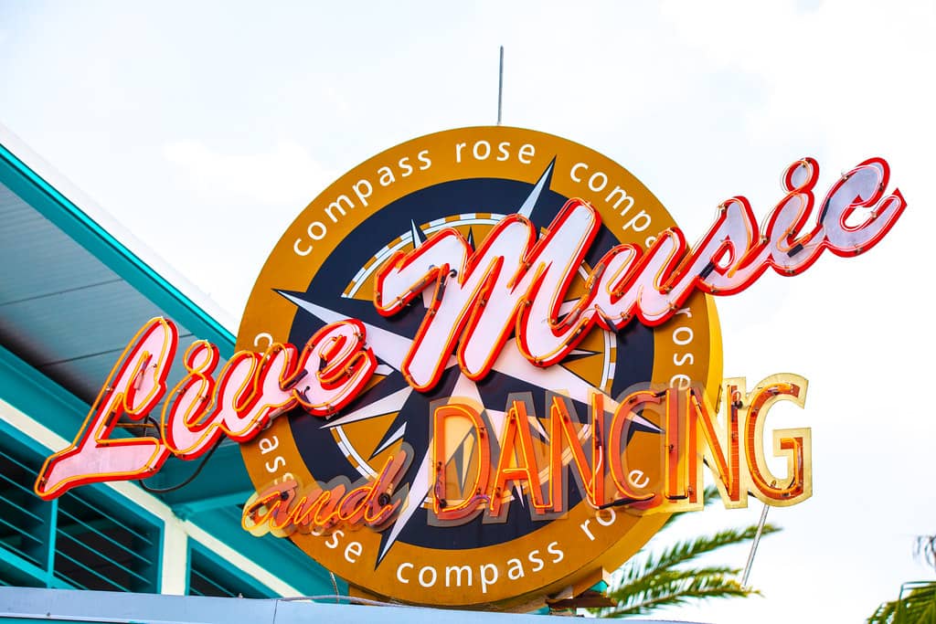 Live Music & Entertainment