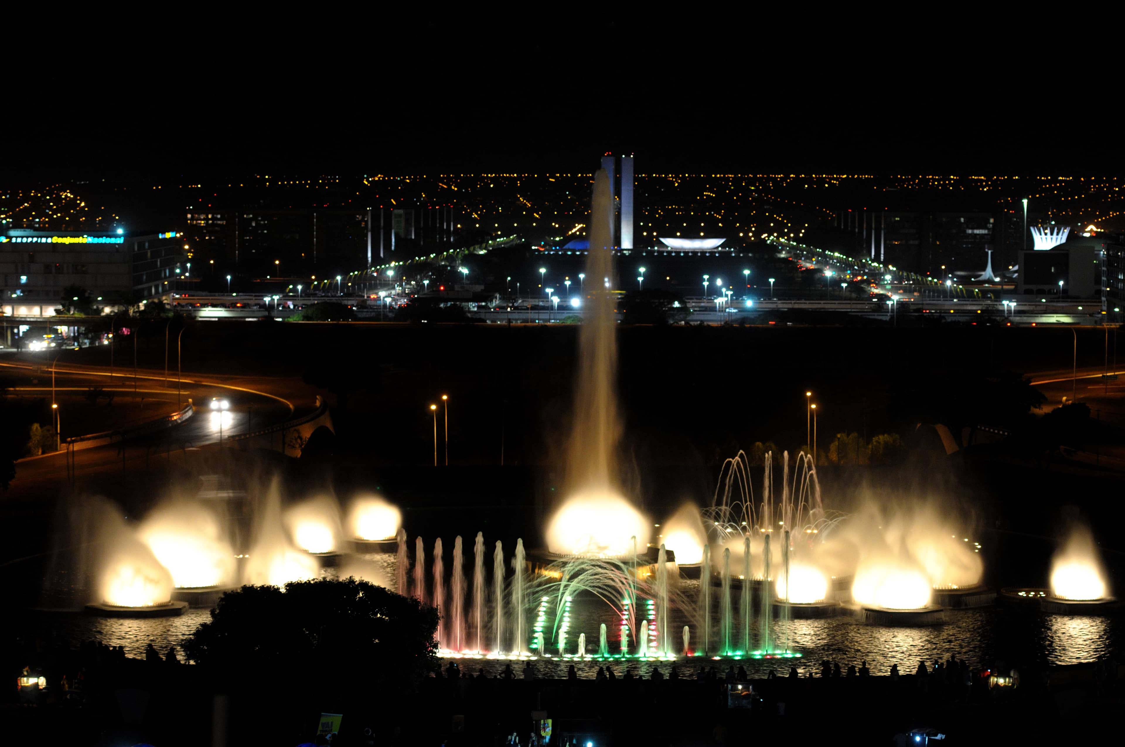 Fountain Show (Seasonal)