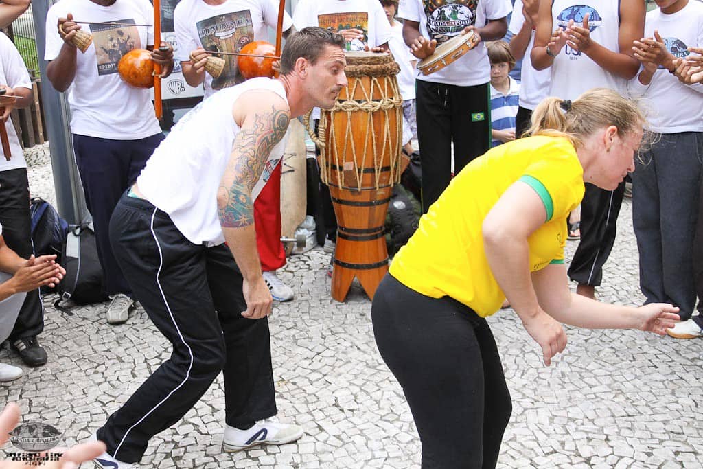 Street Performers & Local Life