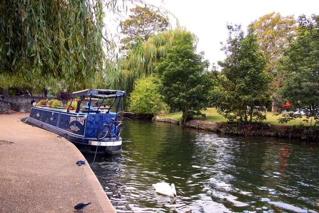 Thames Riverside Stroll