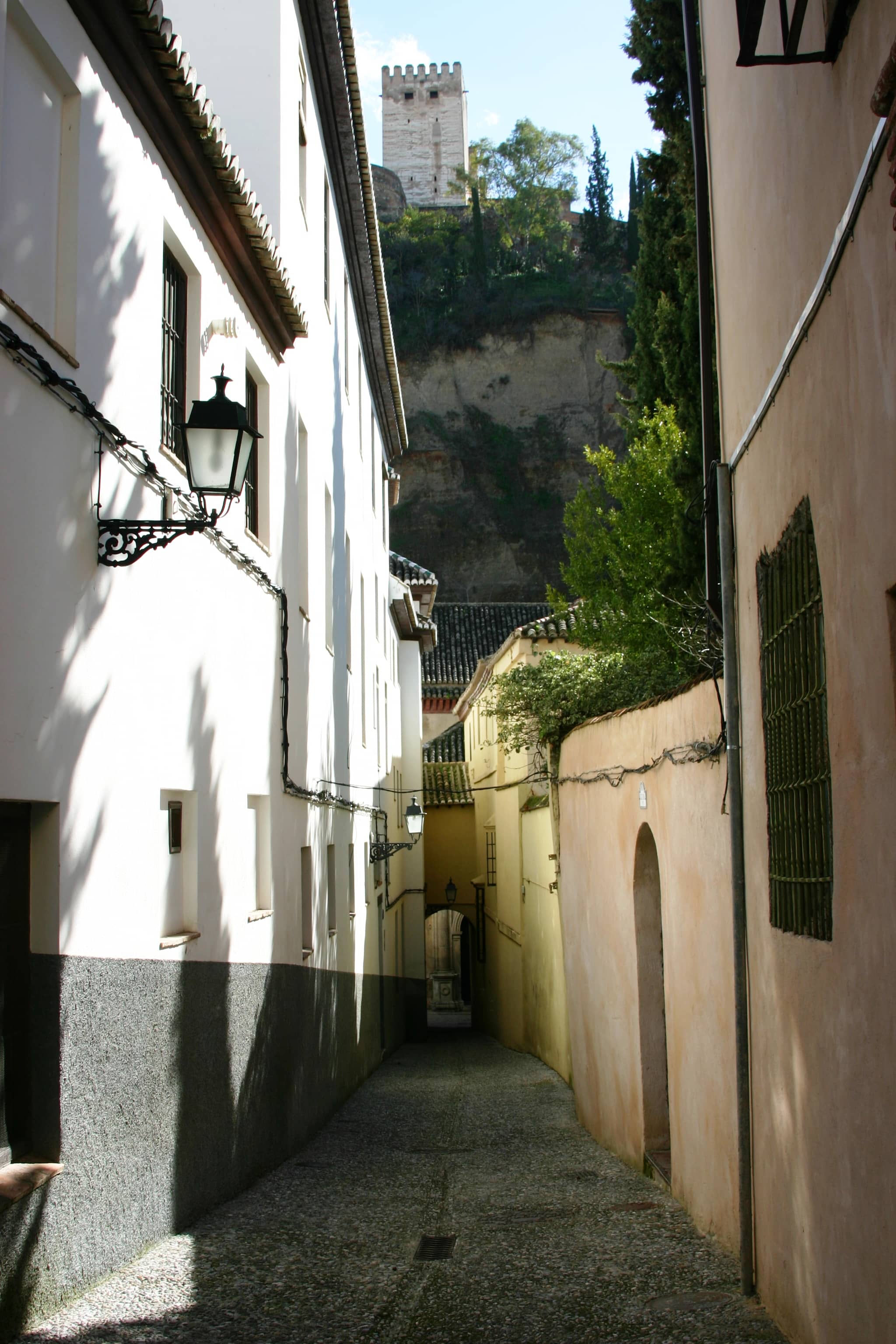 Albaicín Neighborhood Charm
