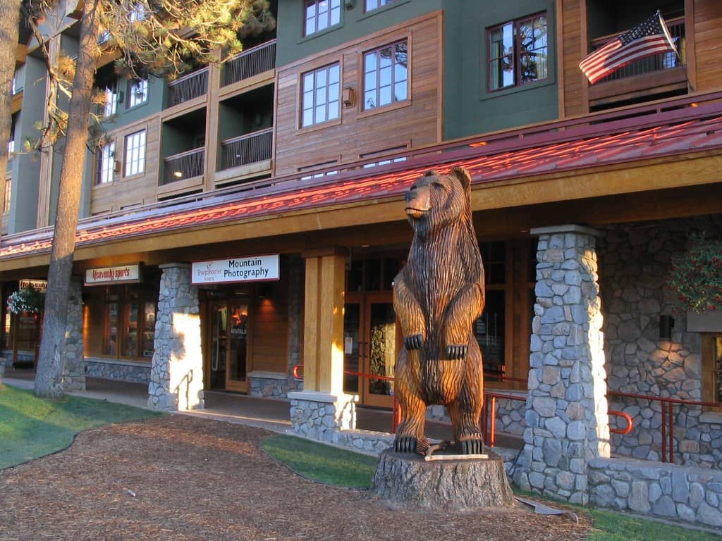 Shopping and Dining Stroll