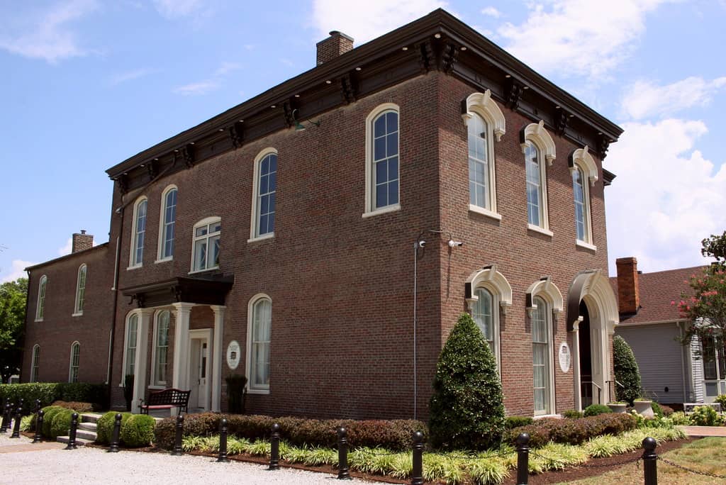 Historic Homes & Streets