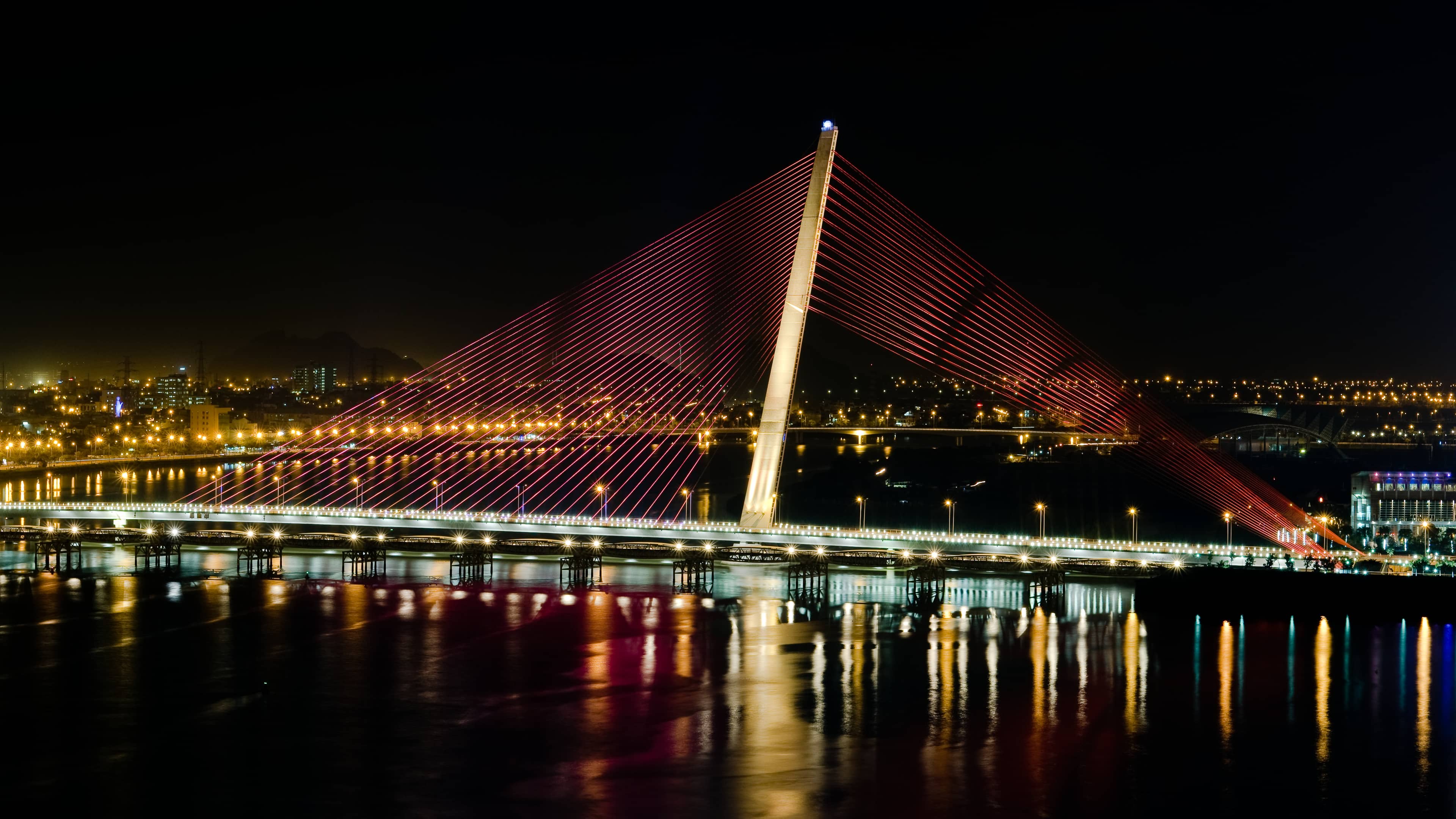 Tran Thi Ly Bridge at Night