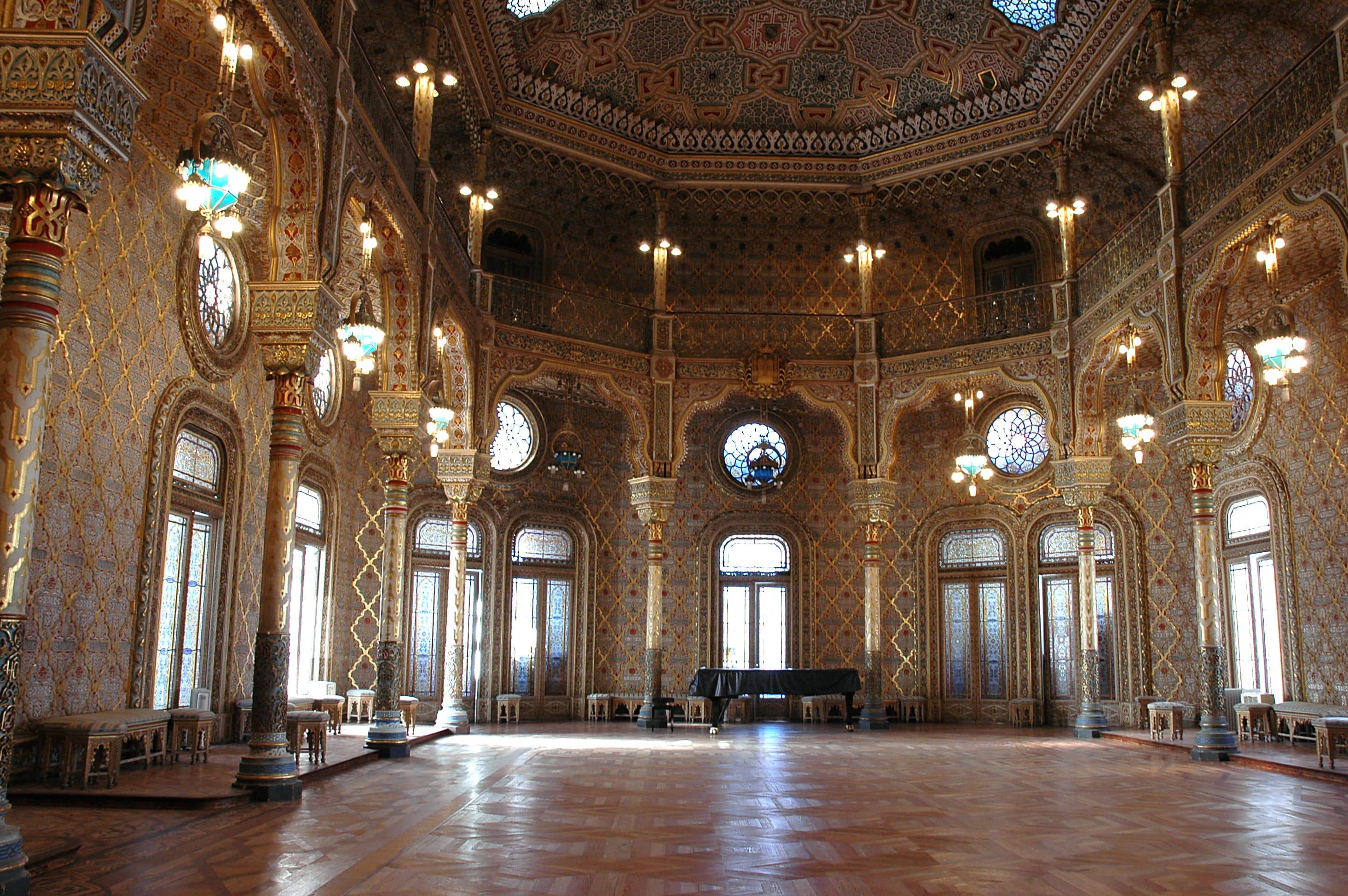 Palácio da Bolsa Views