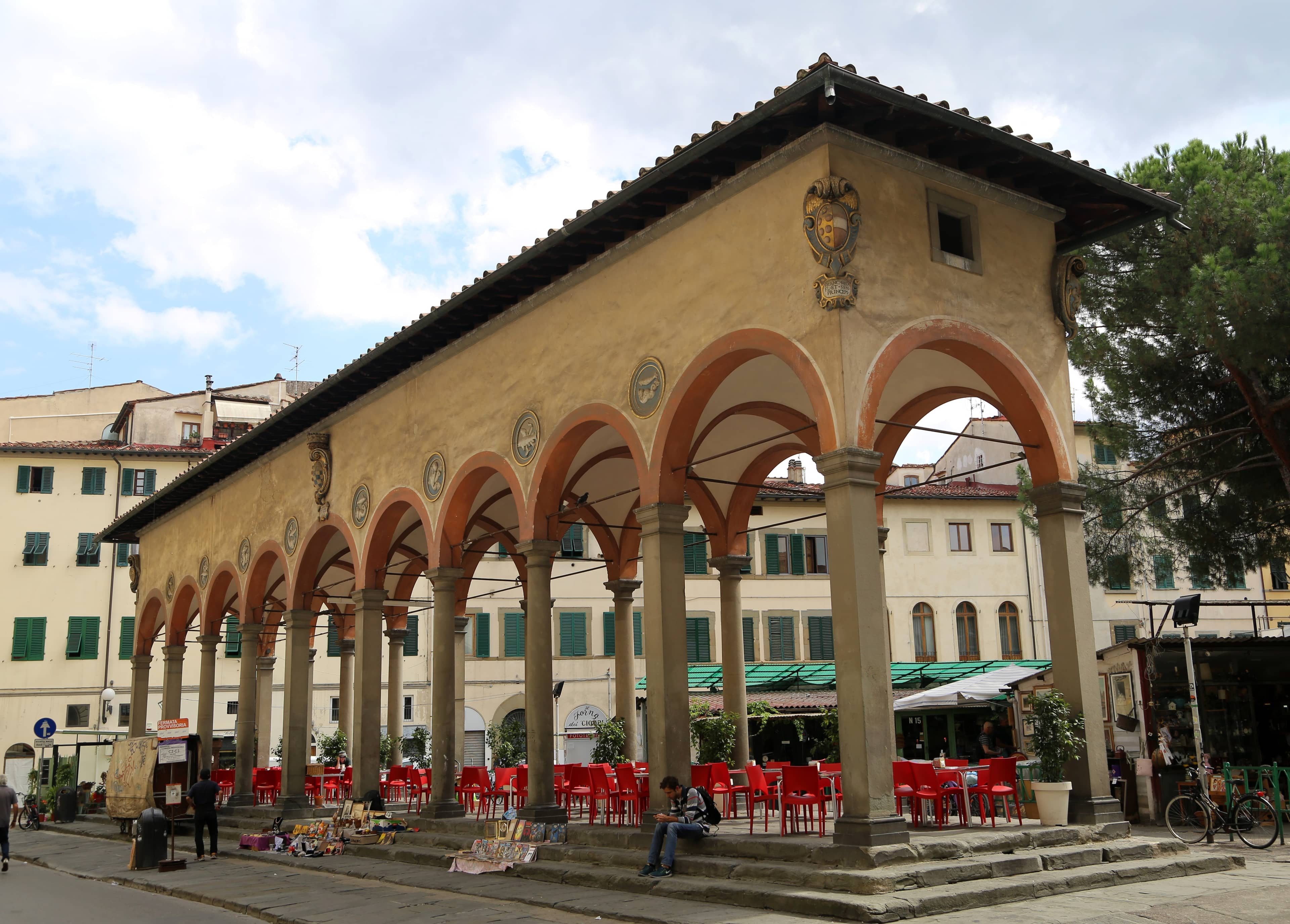 Piazza dei Ciompi Atmosphere