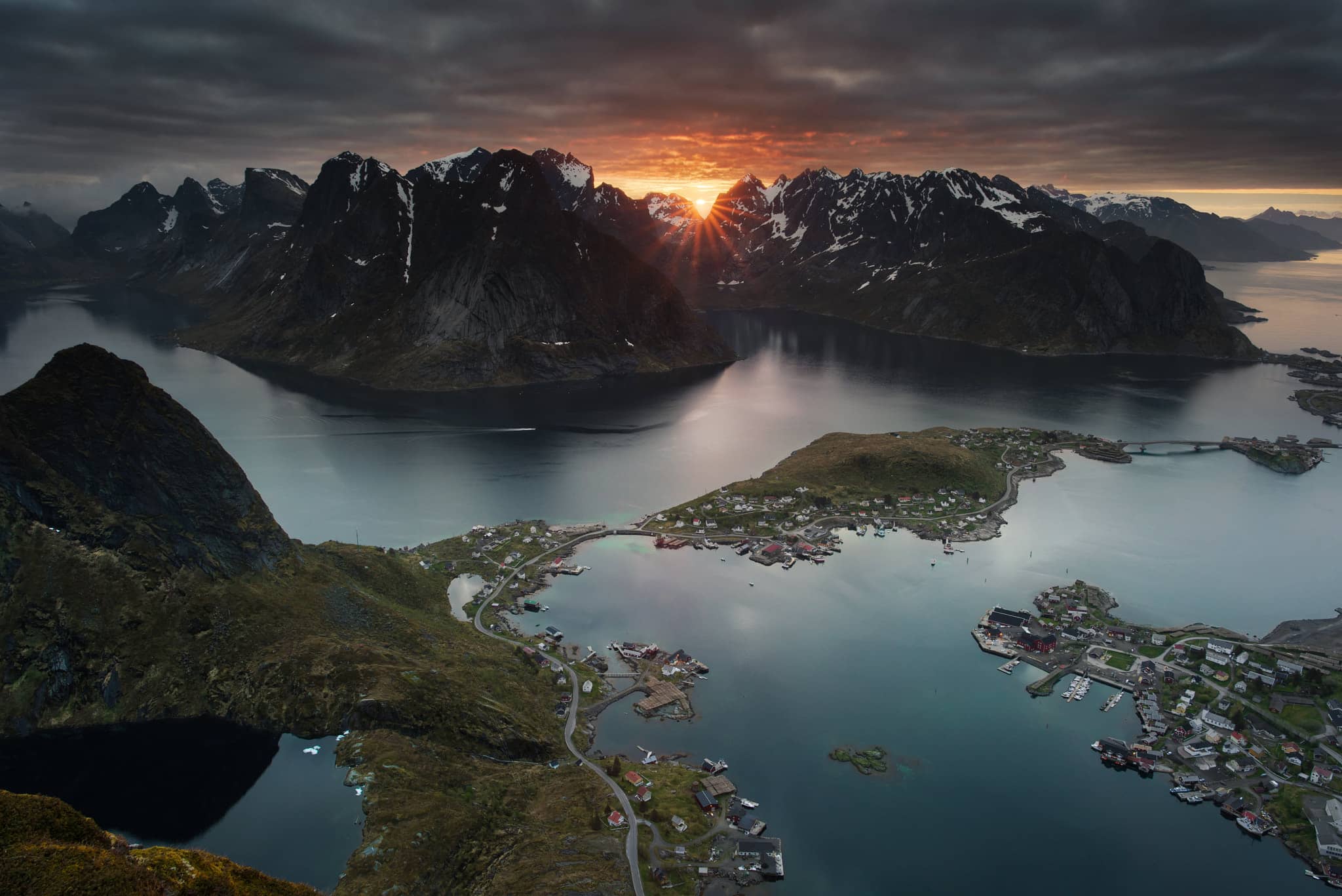 Midnight Sun Spectacle