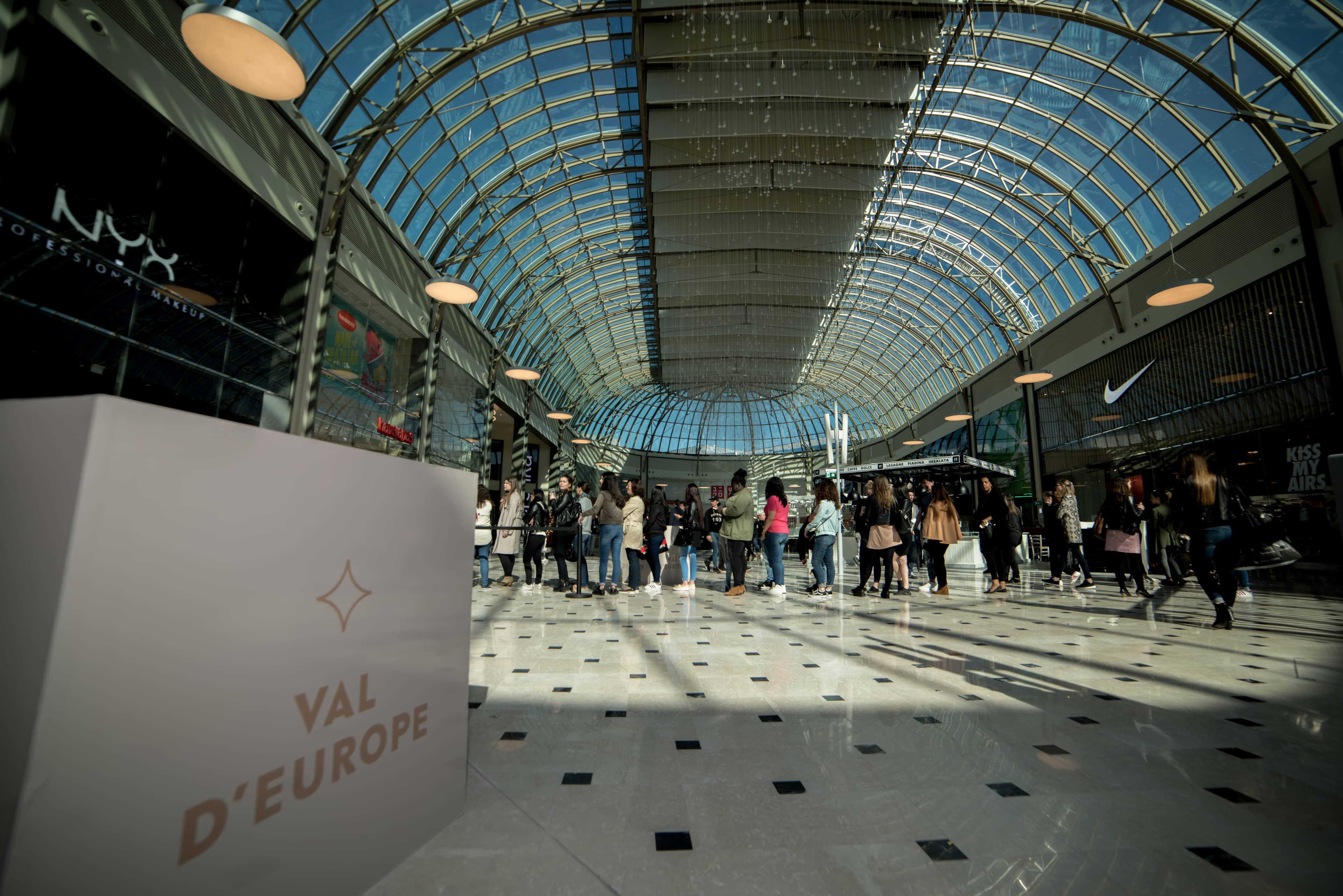 Adjacent Val d'Europe