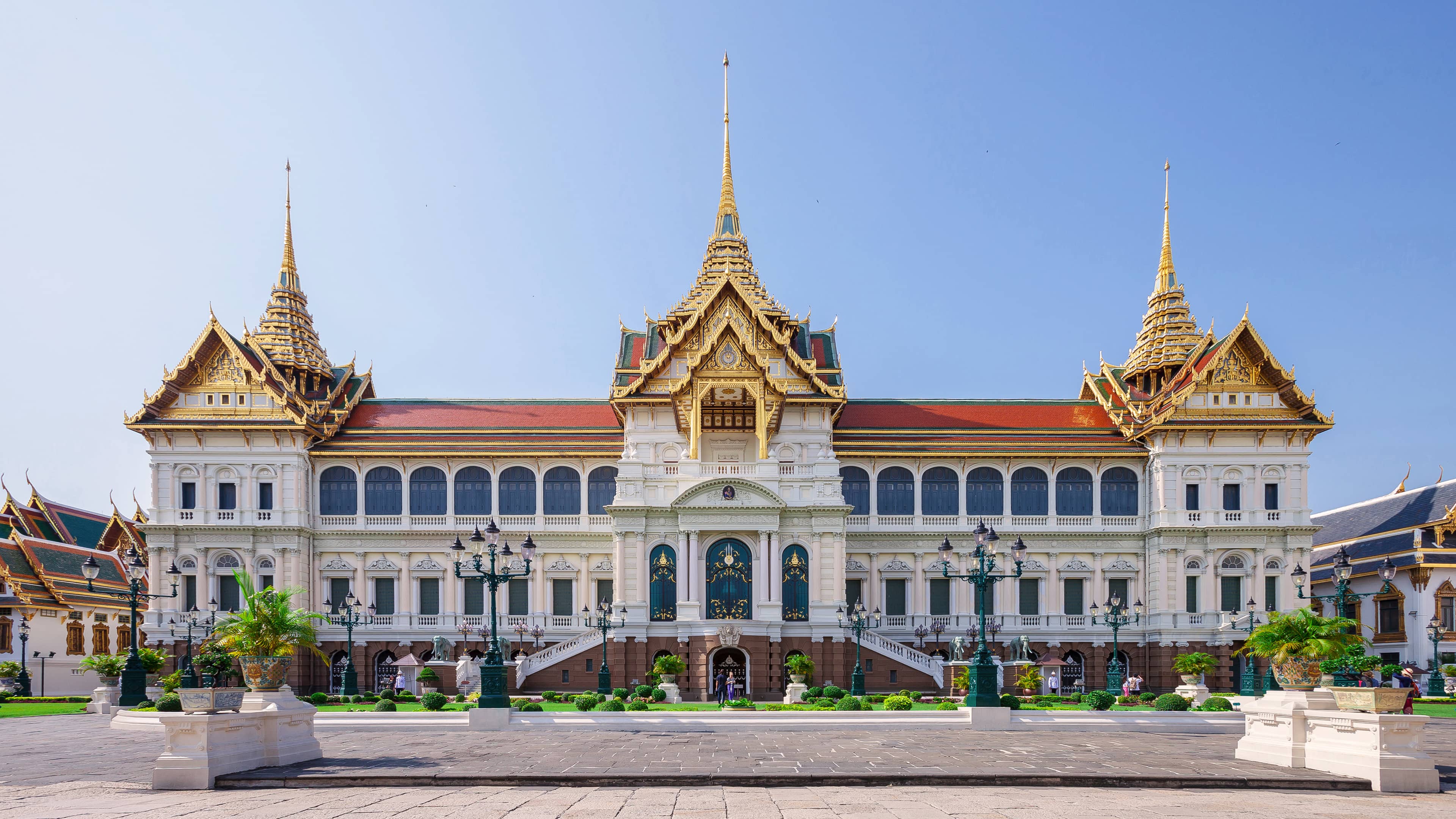 Chakri Maha Prasat Hall