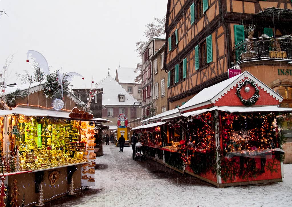 Place Rapp's Vibrant Atmosphere