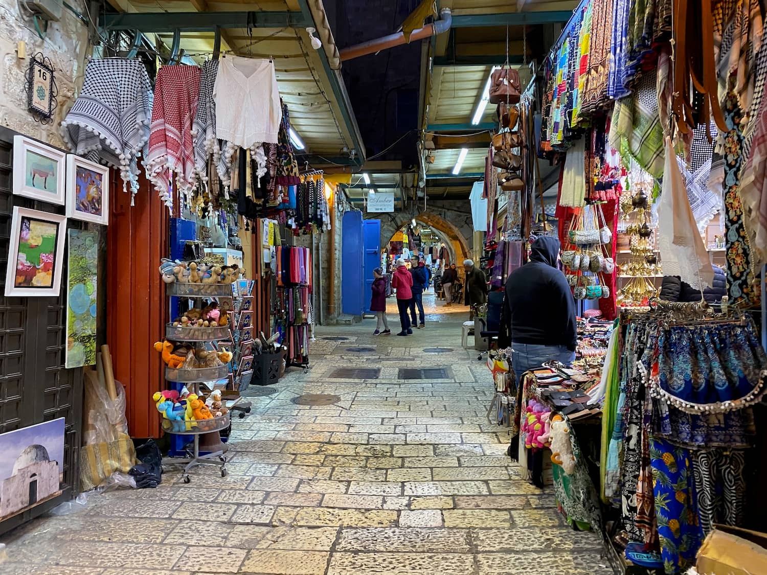 Local Crafts & Finds