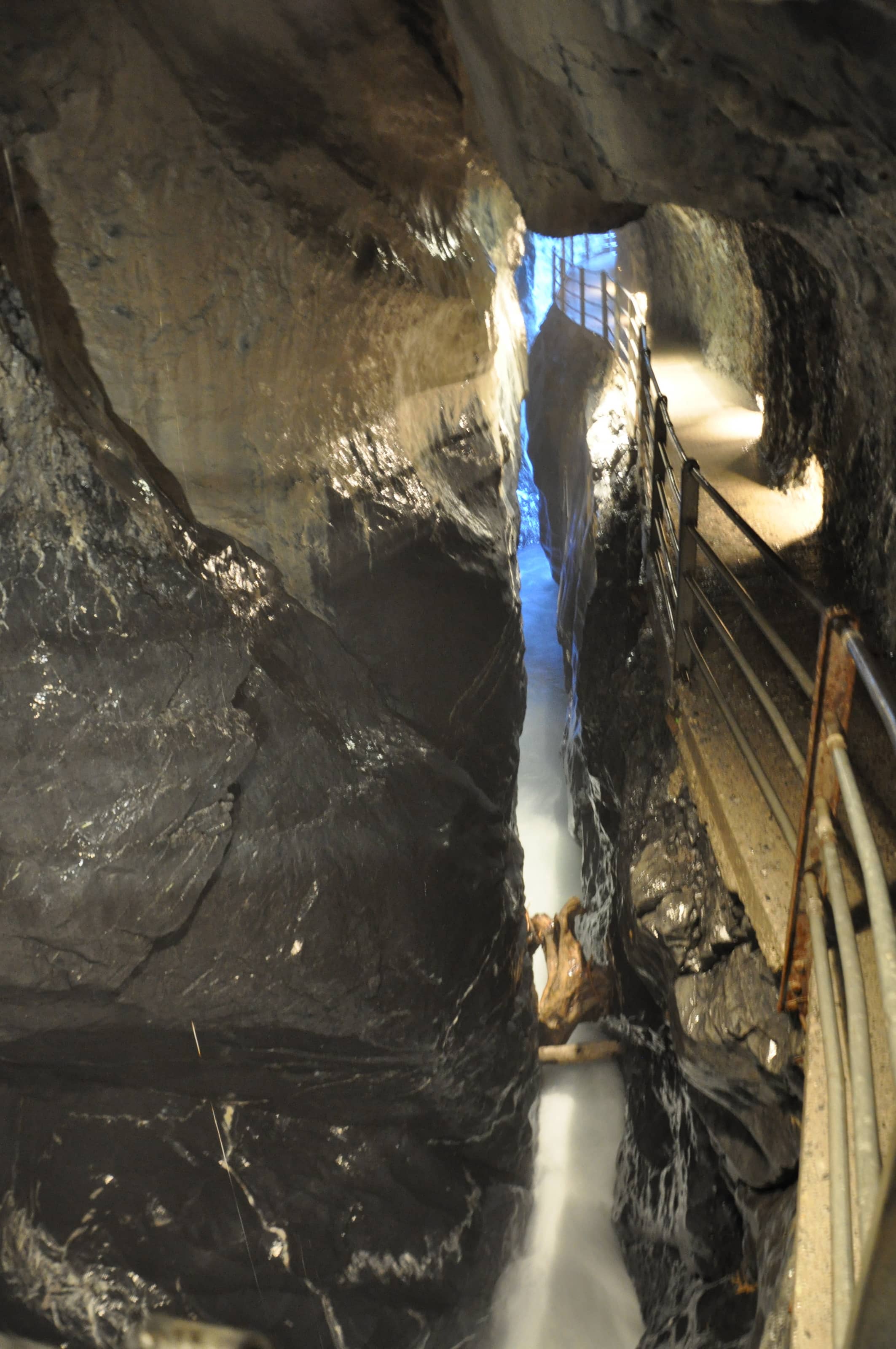 Glacier-Carved Rock Formations