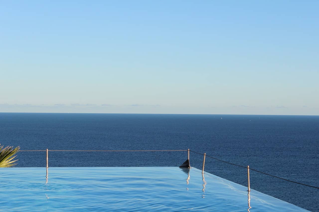 Infinity Seaview Pools