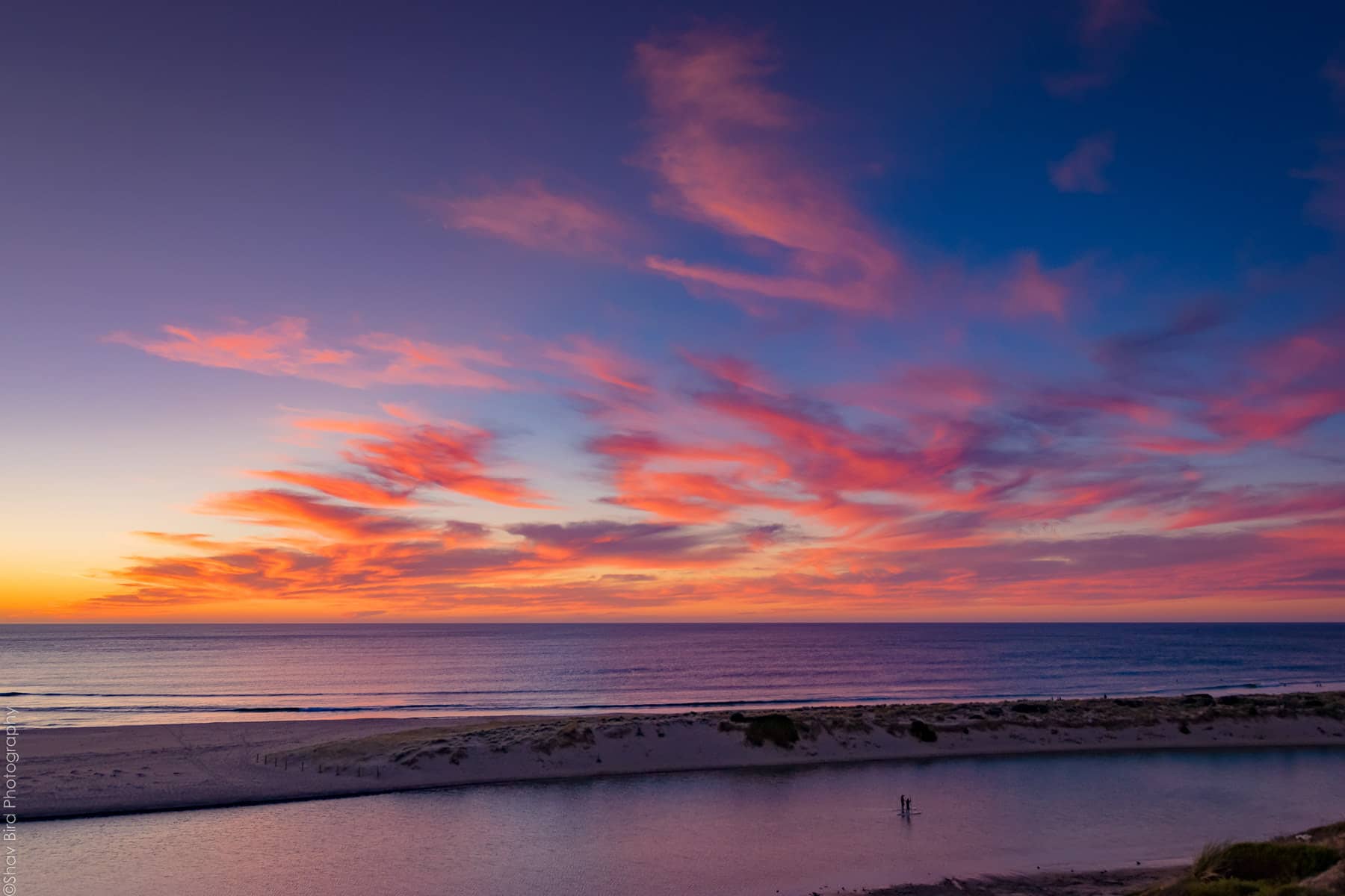 Promenade Stroll & Views