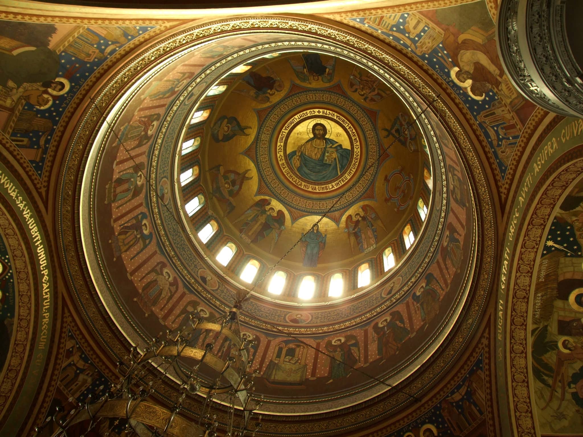 Golden Dome Gleam
