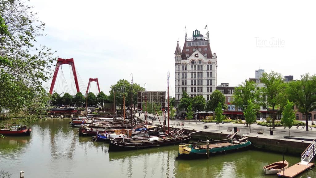 Historic Old Harbour Setting