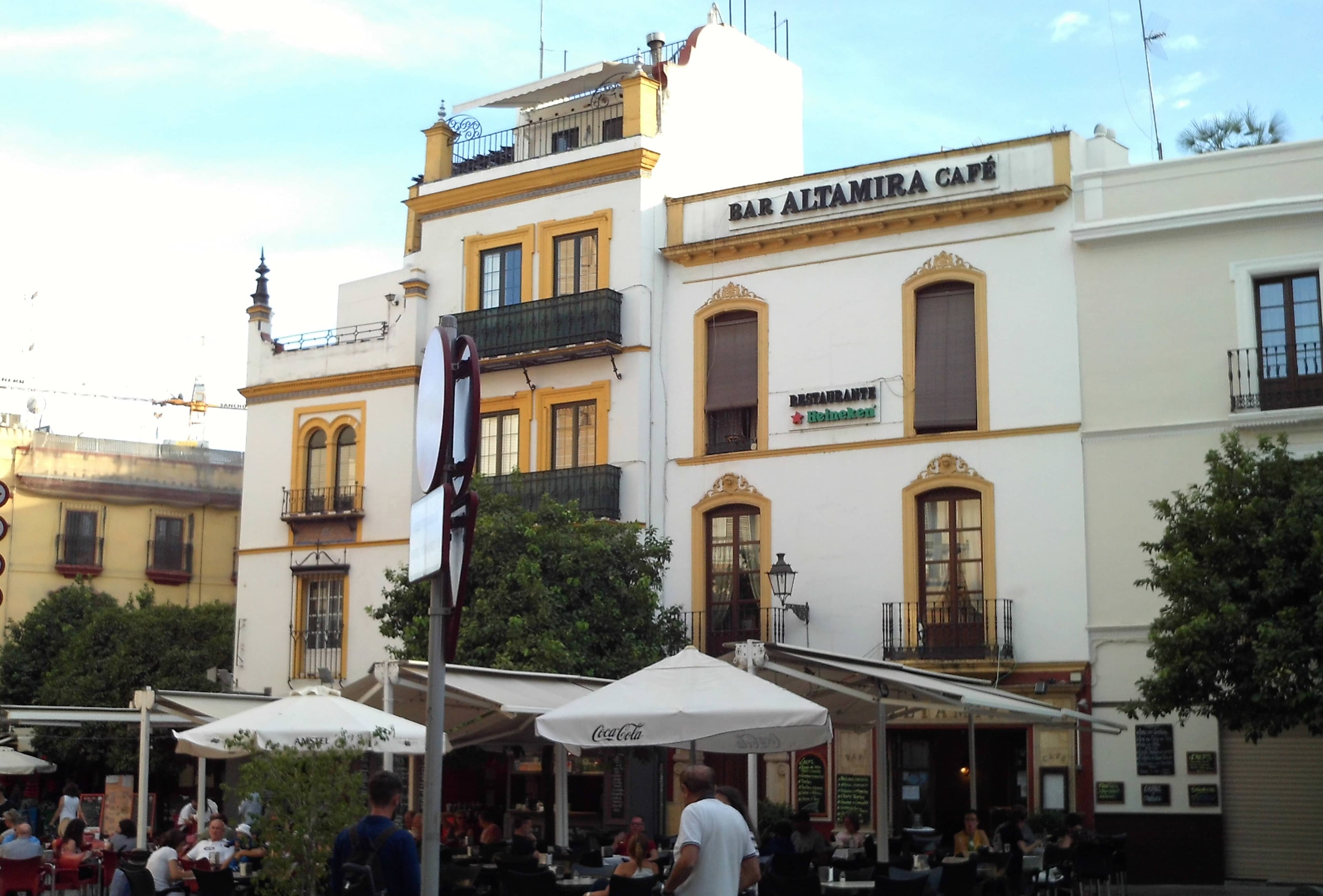 Local Cafes and Ambiance