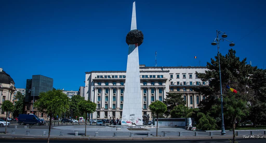 Revolution Square (Piața Revoluției)