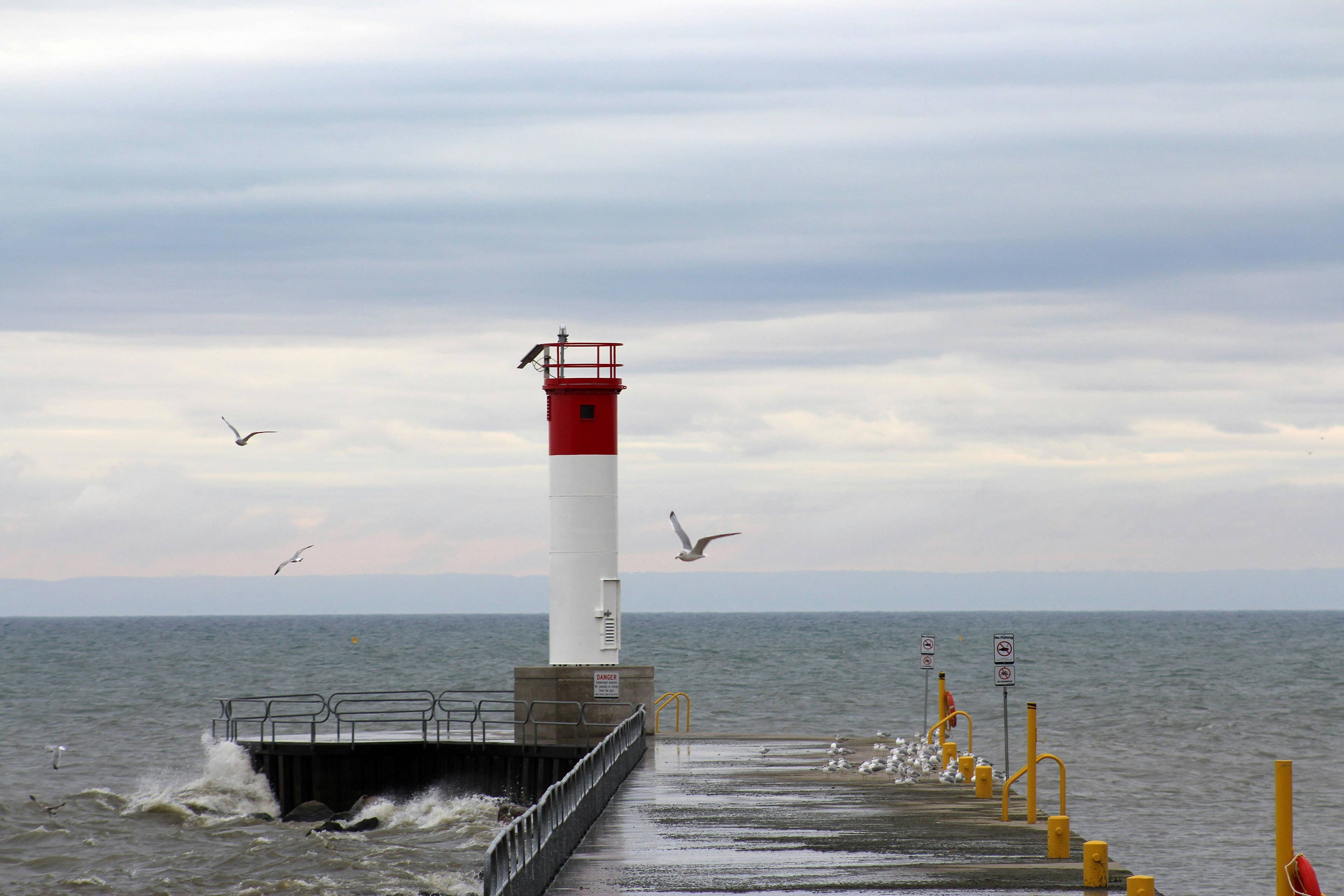 Lakeside Views & Lighthouse