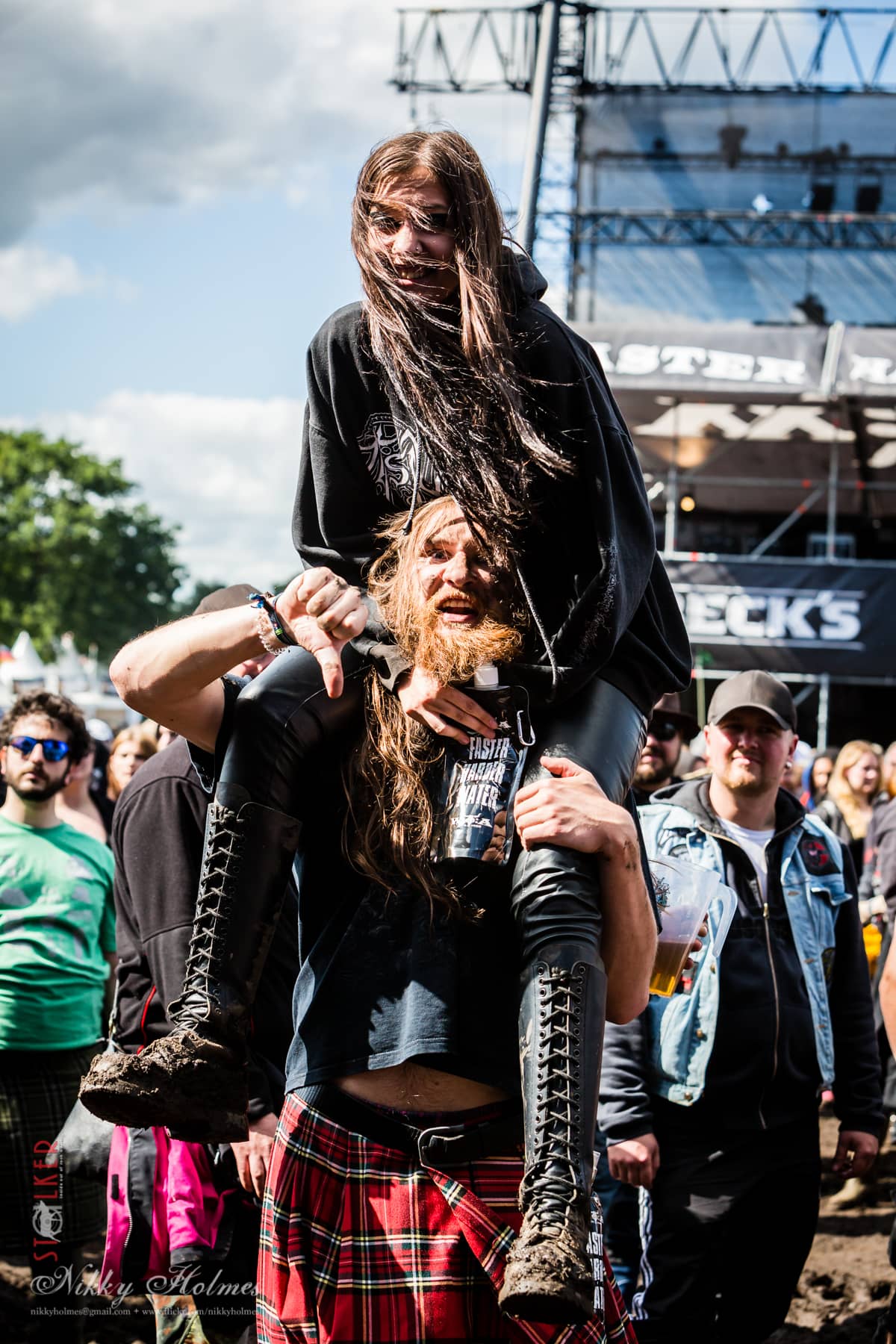 Shaded Benches & Greenery