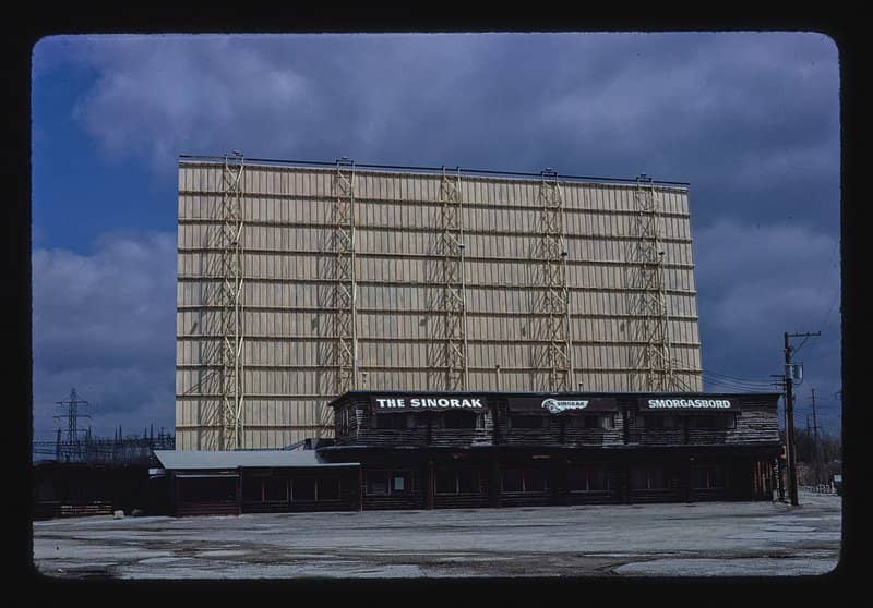 Thunderbird Drive-In Movies