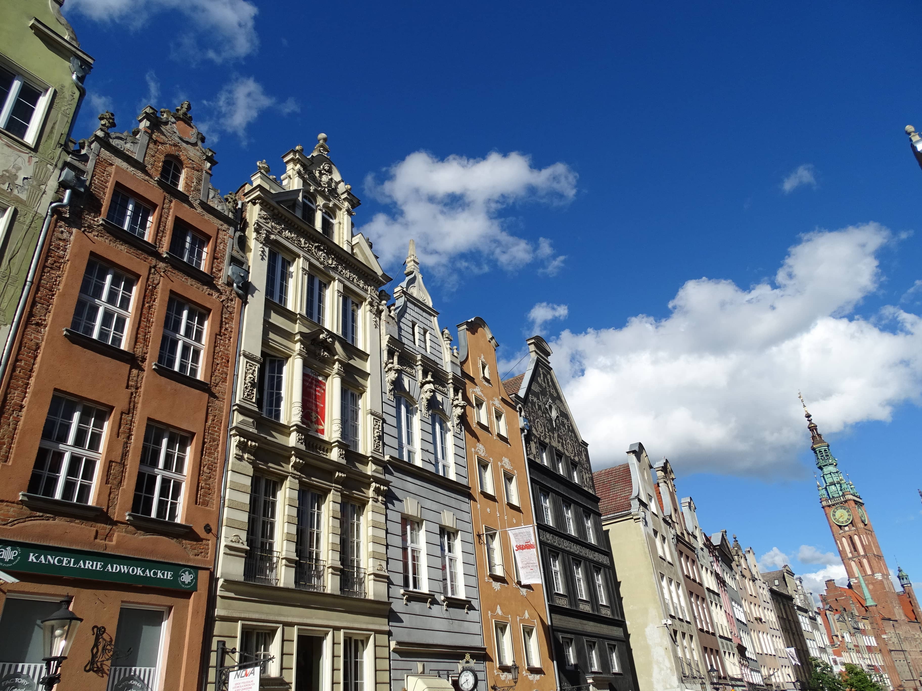 Surrounding Architecture