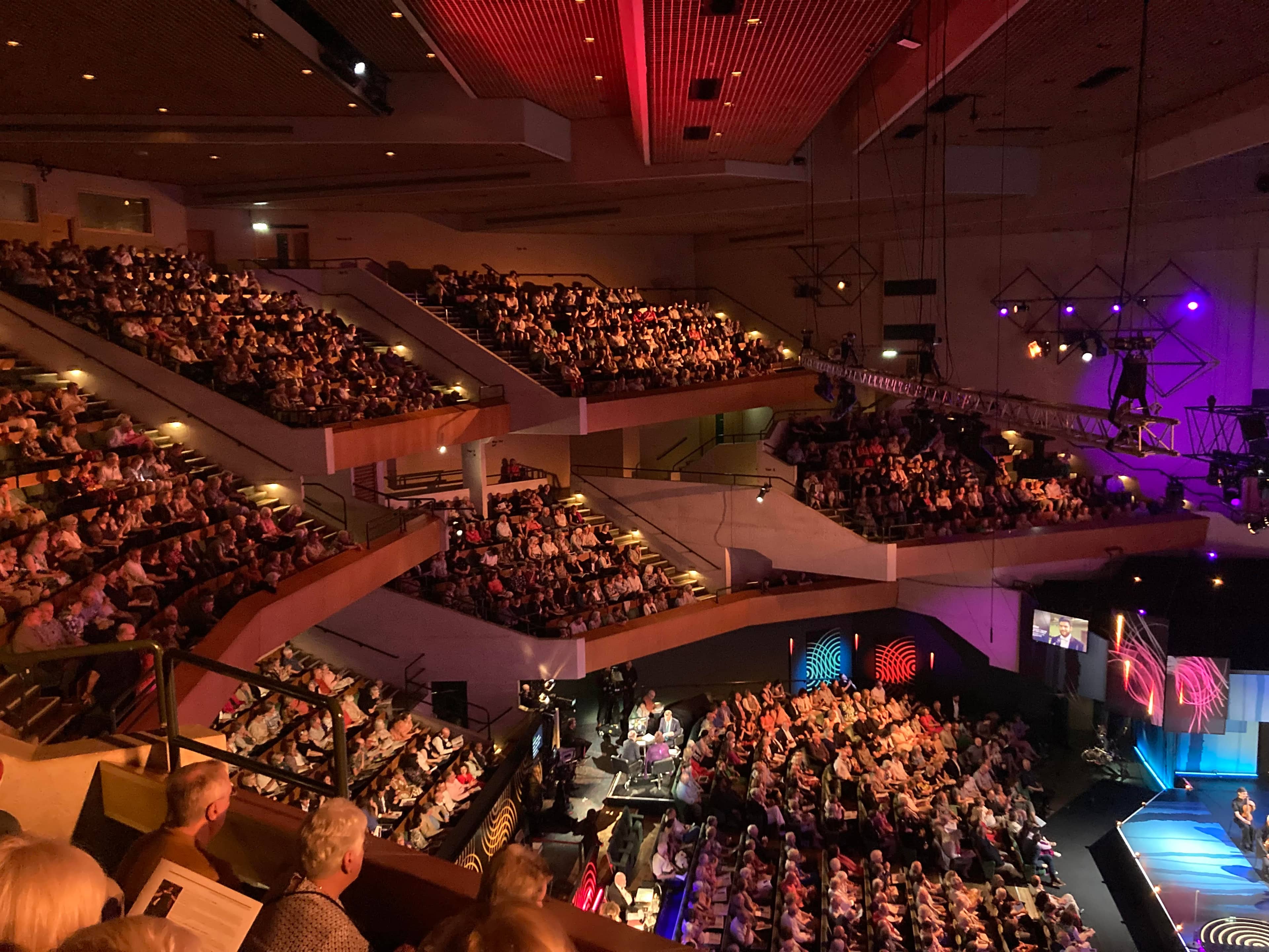 Panoramic Stage Views