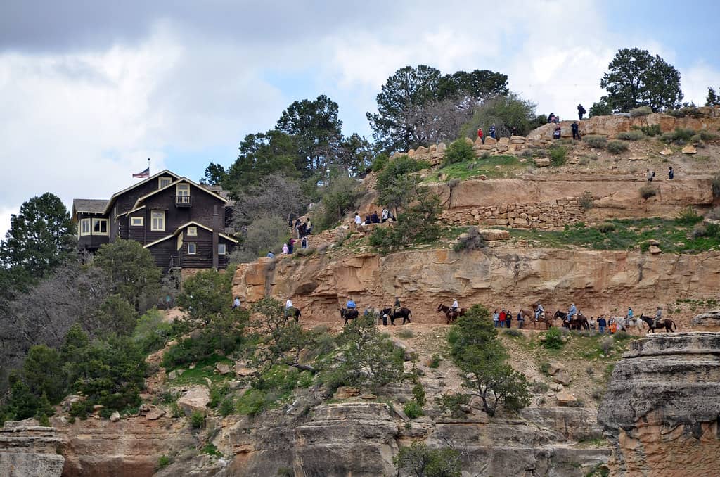 Bright Angel Trailhead Views