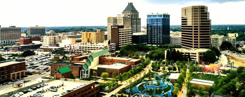 Historic Homes & Tree-Lined Streets