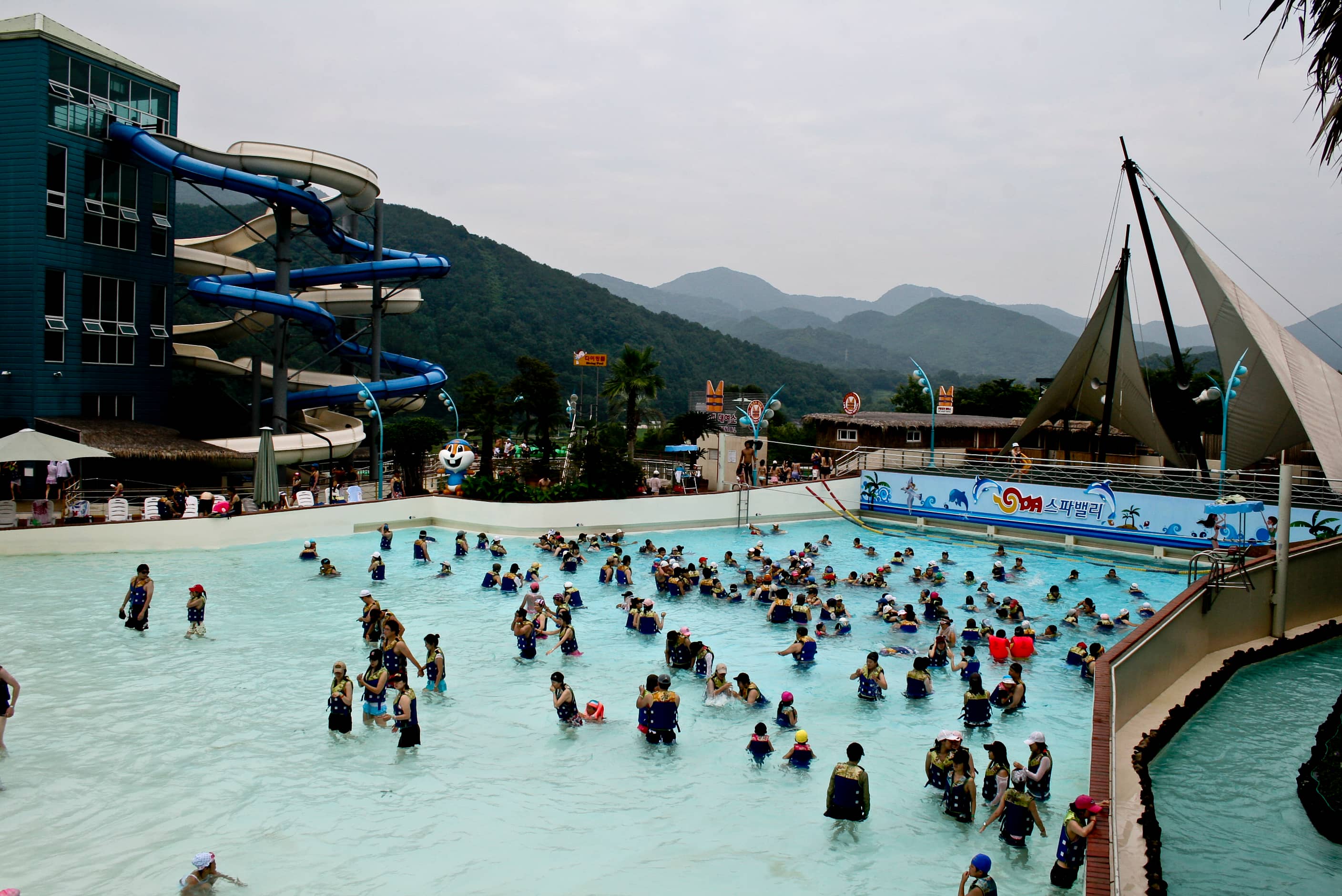 Outdoor Hot Spring Waterpark