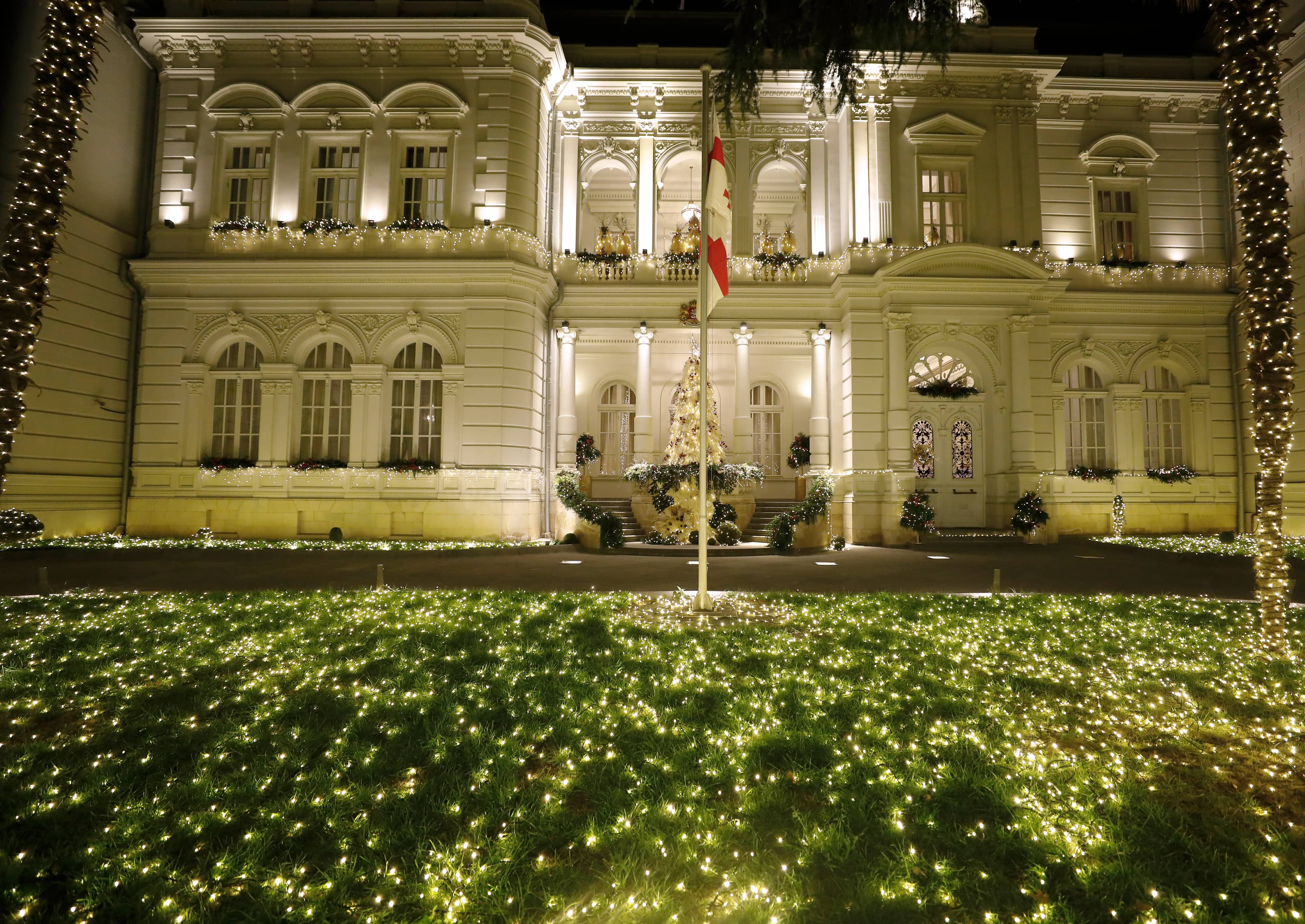 Palace in Motion Light Show