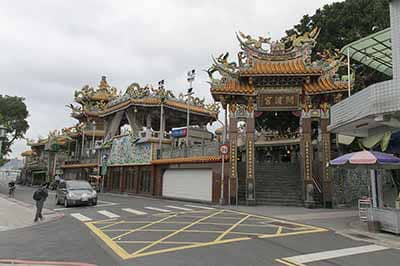 Riverside Views & Food Stalls