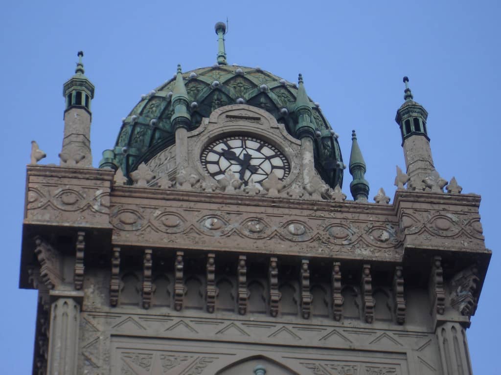 Live Music & Nightlife