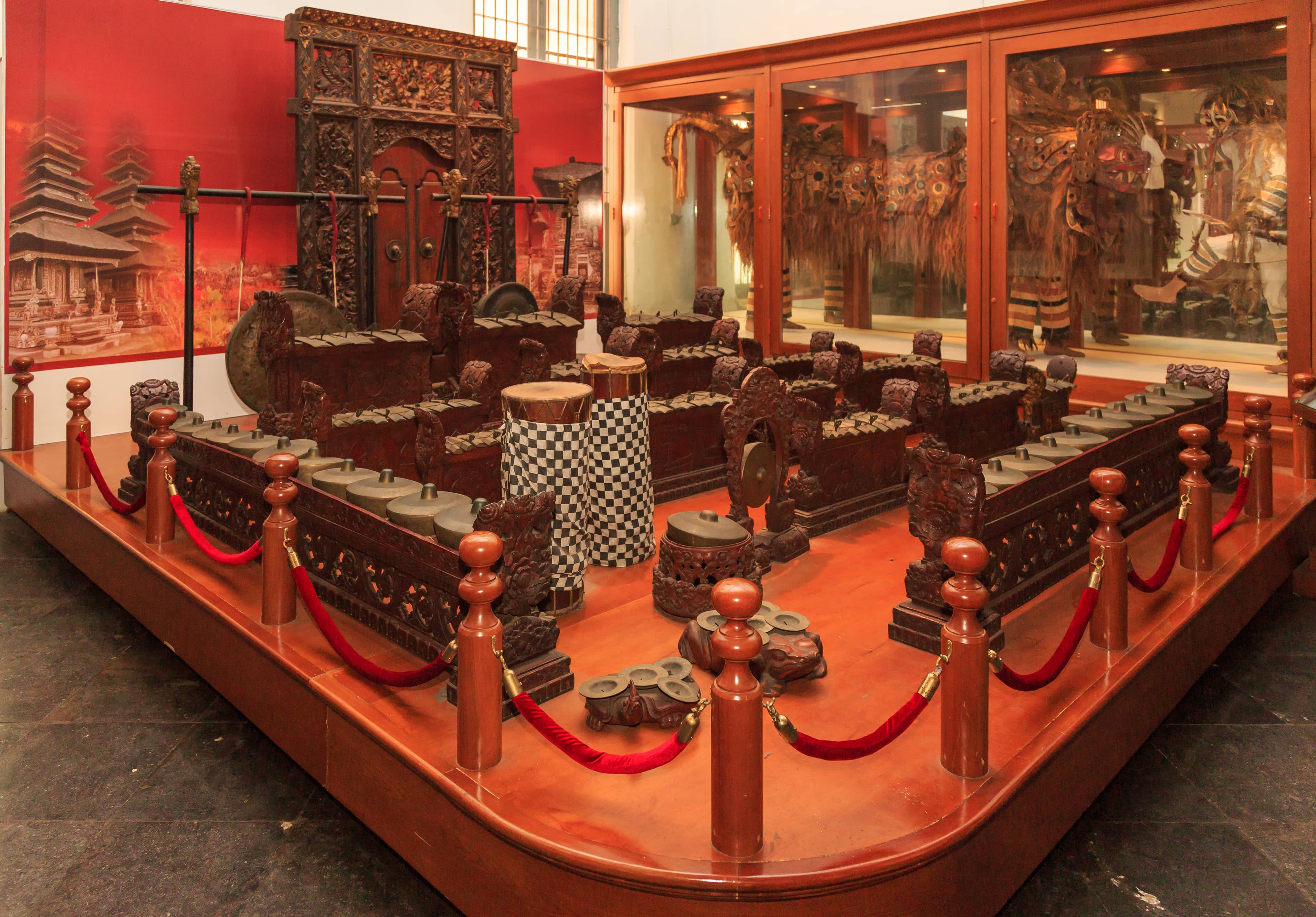 Unique Wooden Dining Table