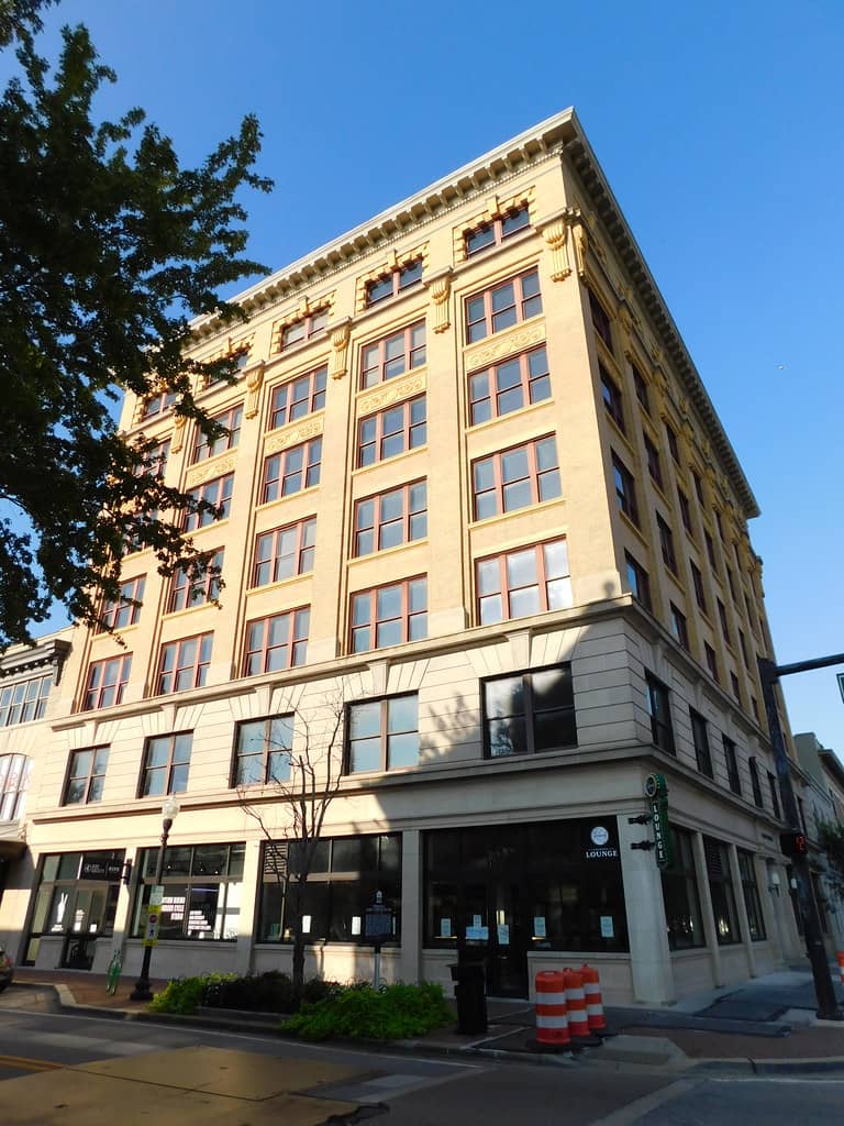 Downtown Pensacola Charm