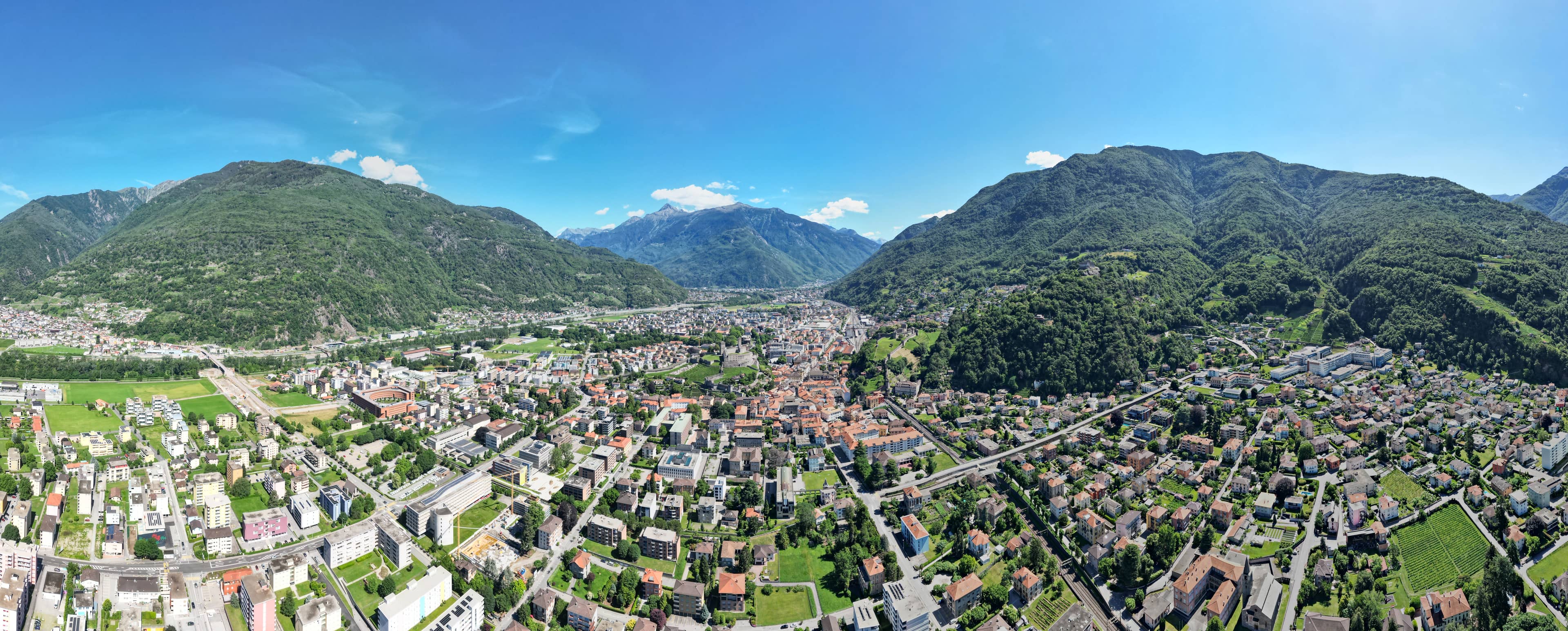 Panoramic Valley Views